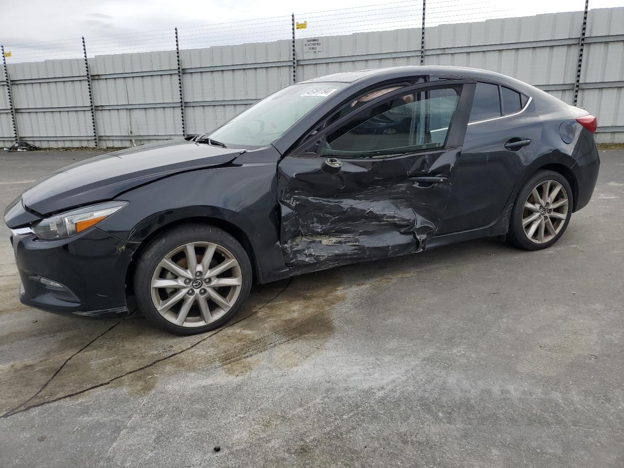 MAZDA 3 2017 3mzbn1v76hm150464