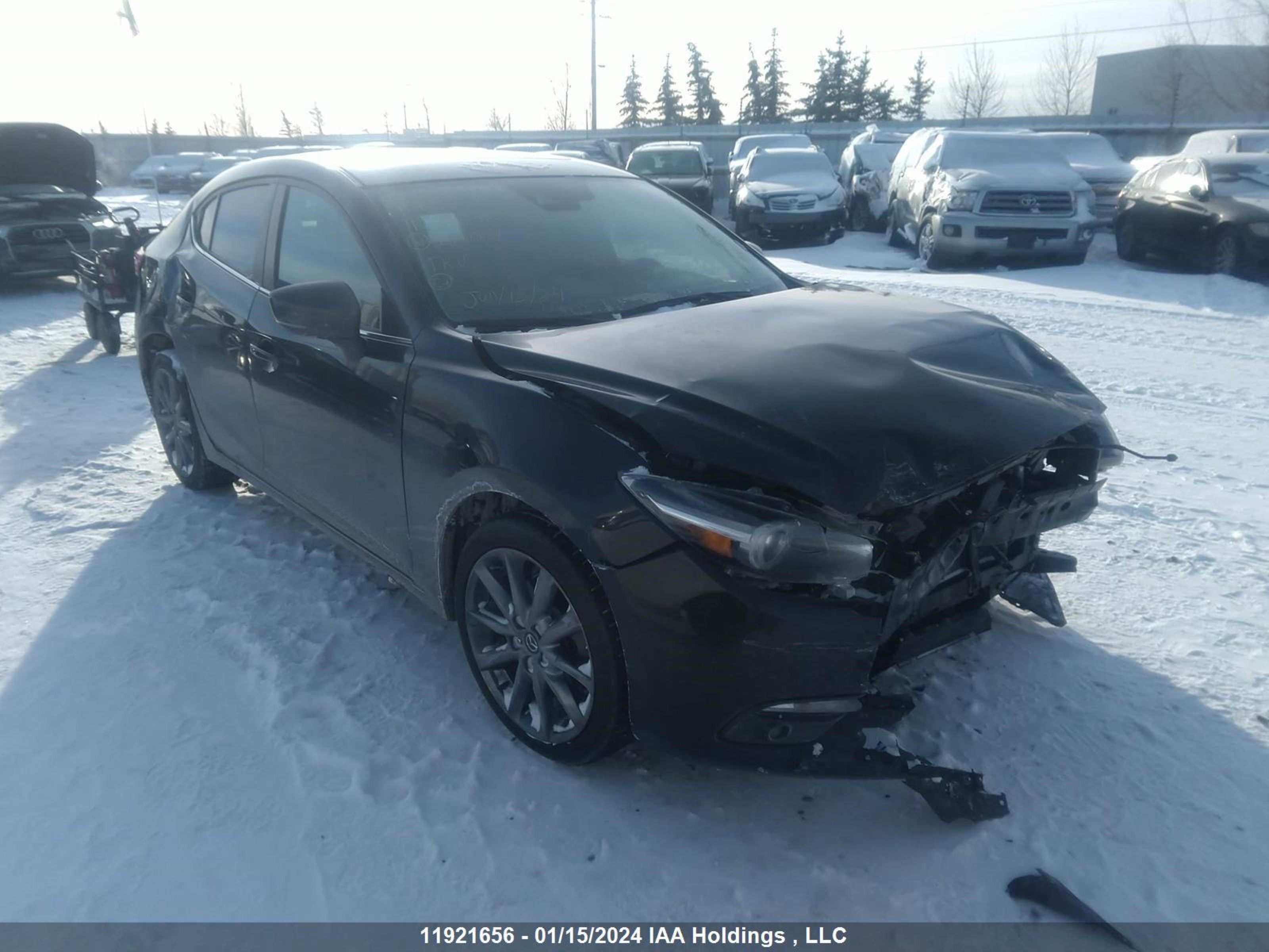 MAZDA 3 2018 3mzbn1w36jm208087