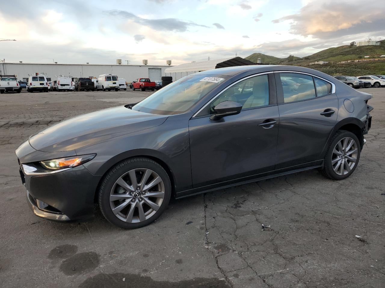 MAZDA 3 2019 3mzbpadl8km110175