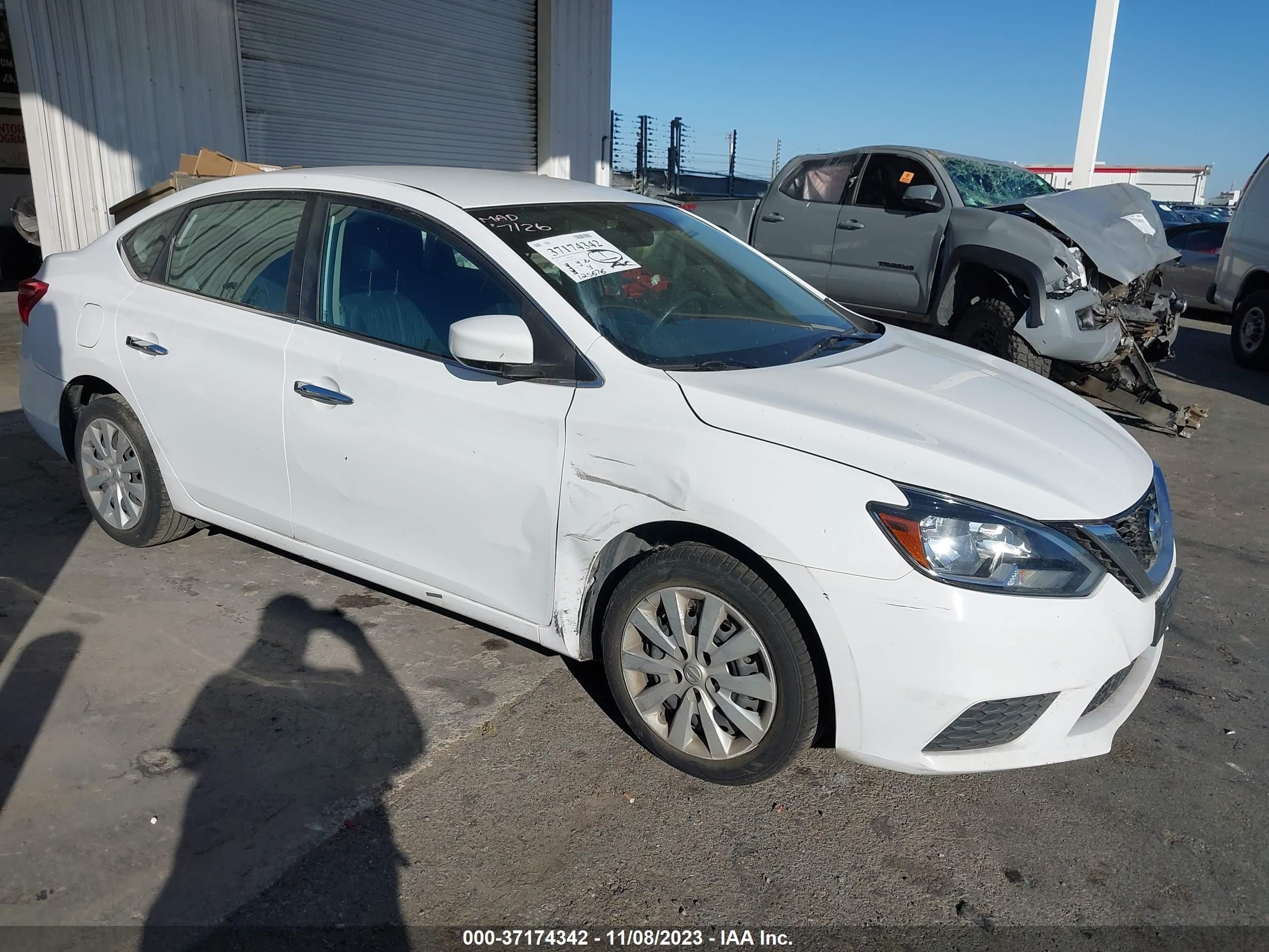 NISSAN SENTRA 2017 3n1ab7ap0hl671480