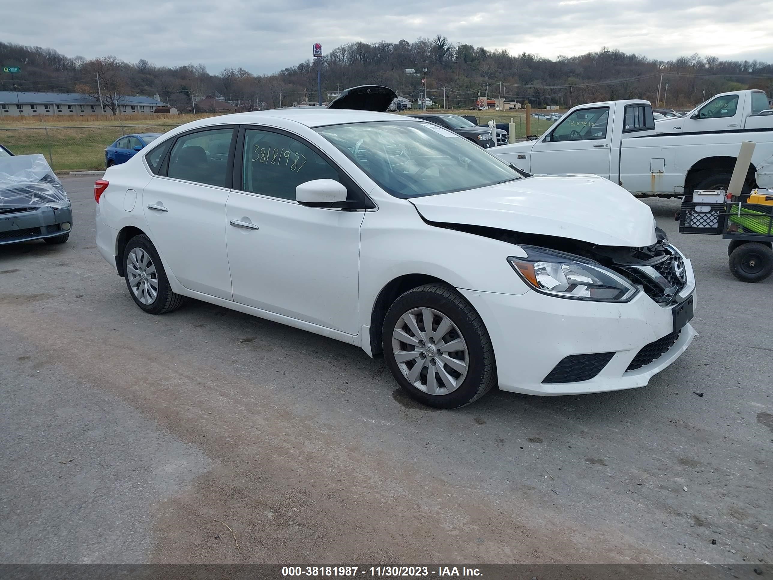 NISSAN SENTRA 2017 3n1ab7ap0hy370341