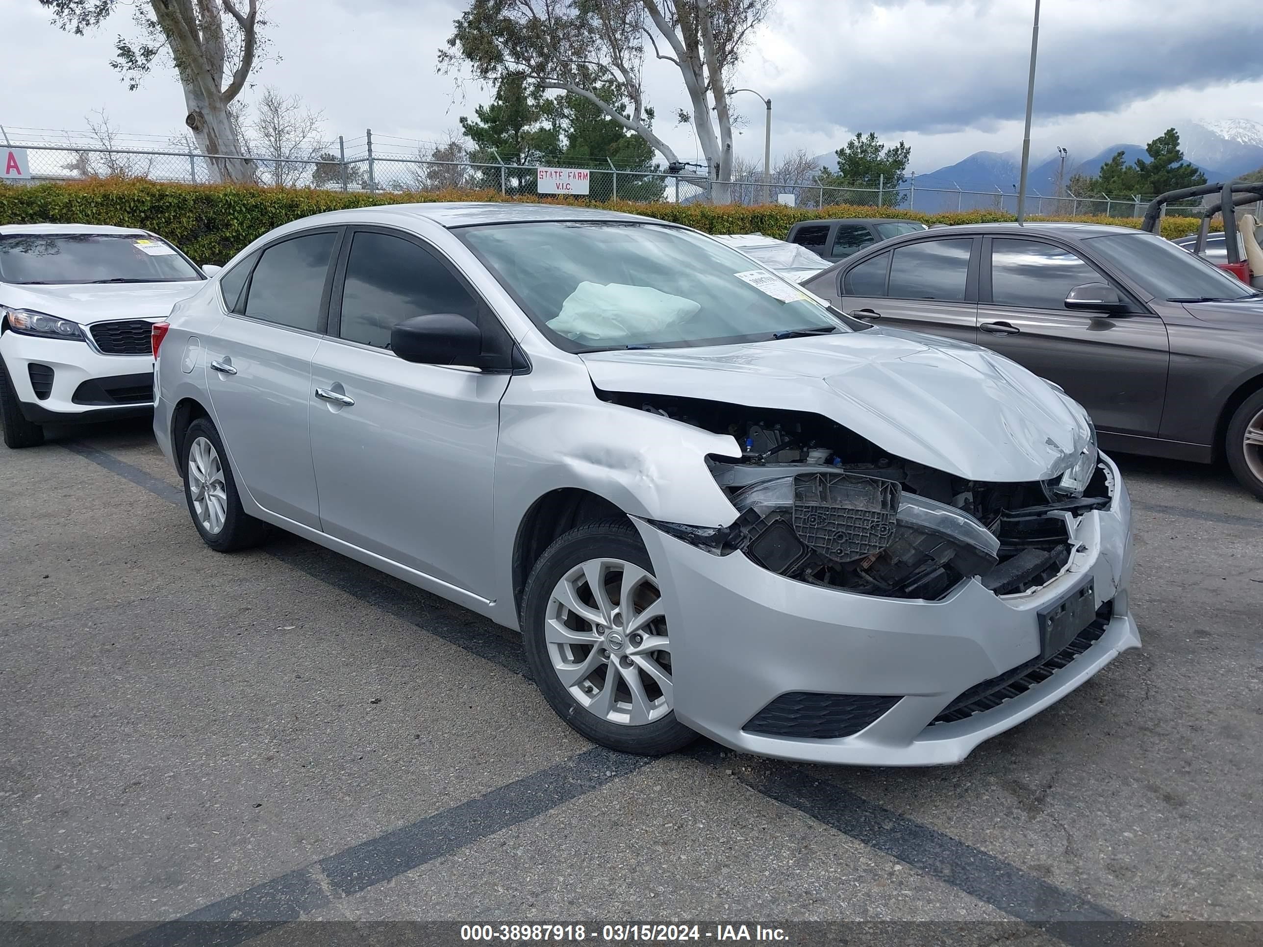 NISSAN SENTRA 2018 3n1ab7ap1jl636453