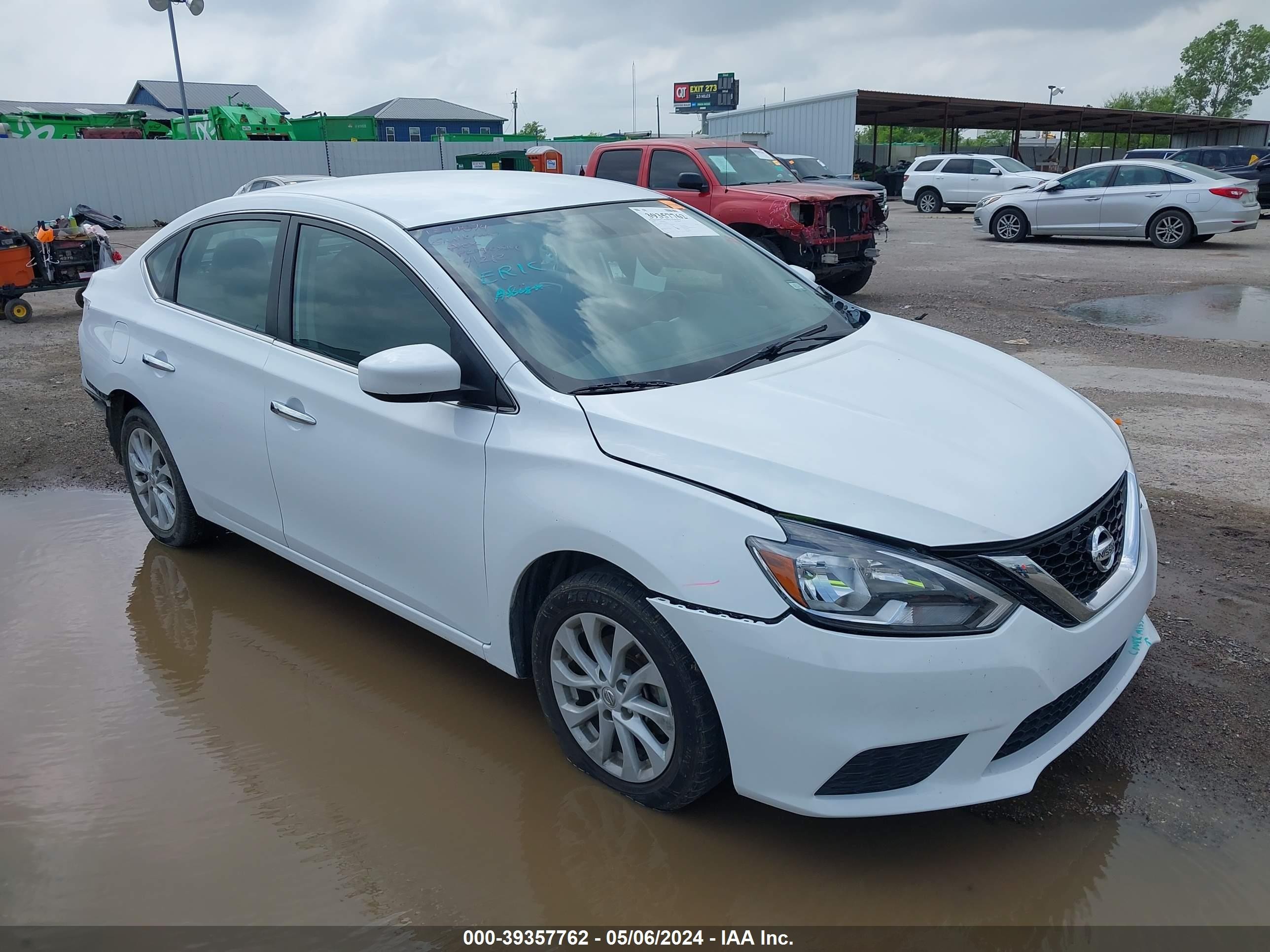 NISSAN SENTRA 2018 3n1ab7ap1jy244608