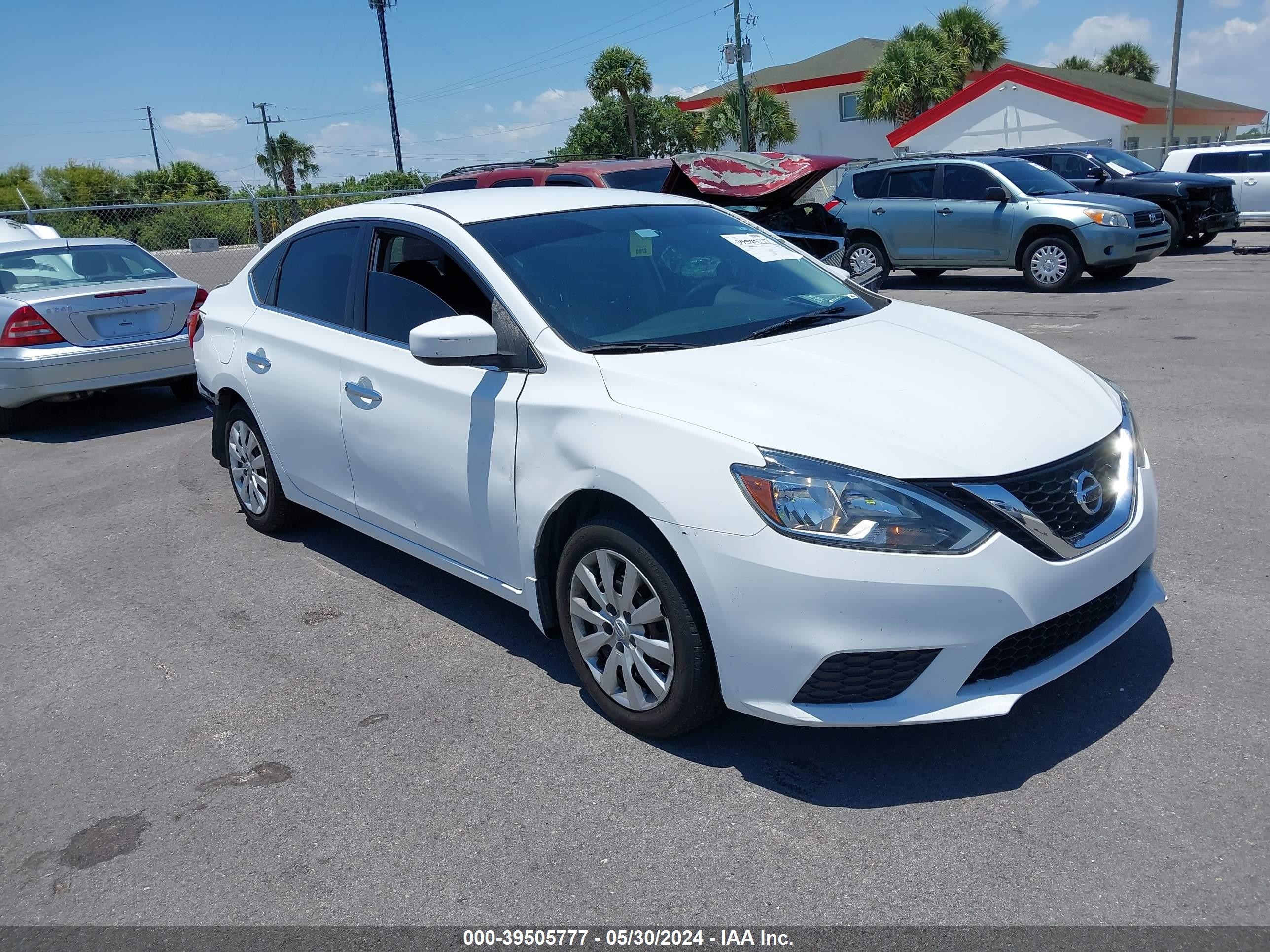 NISSAN SENTRA 2018 3n1ab7ap2jy319428