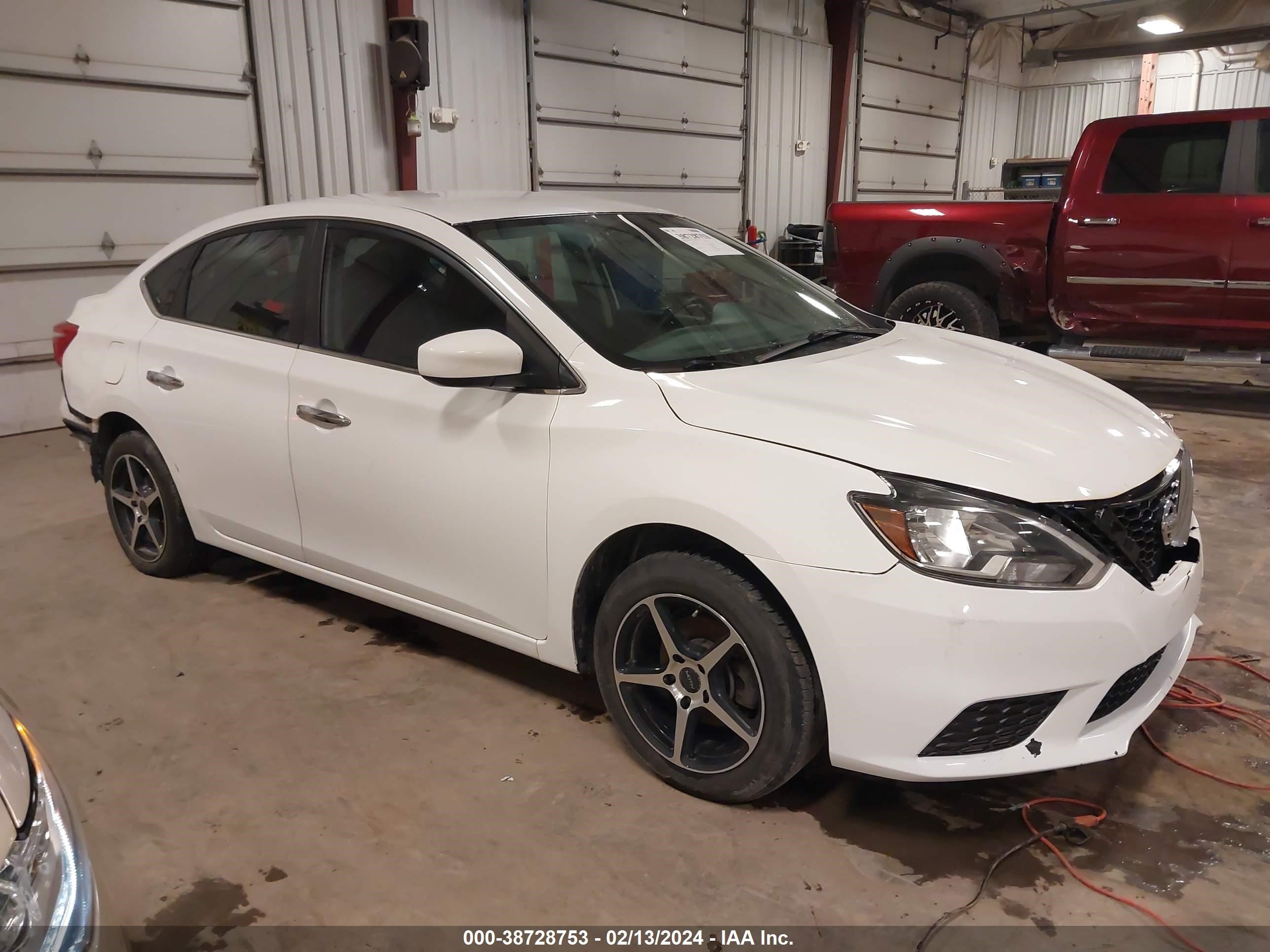 NISSAN SENTRA 2016 3n1ab7ap3gy254145