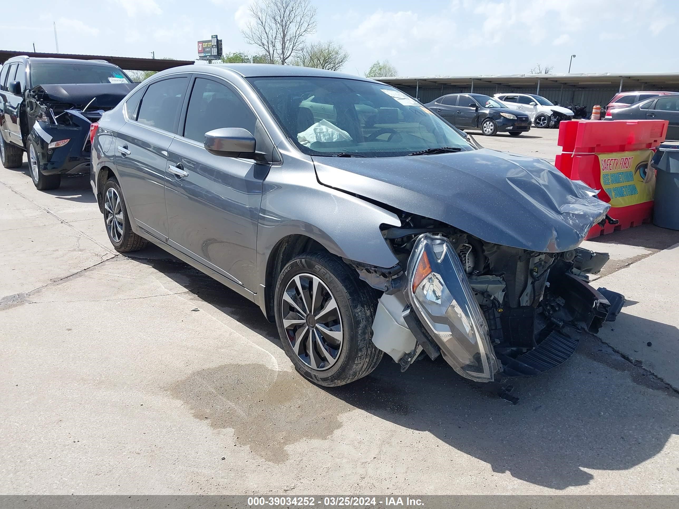 NISSAN SENTRA 2018 3n1ab7ap3jy276153