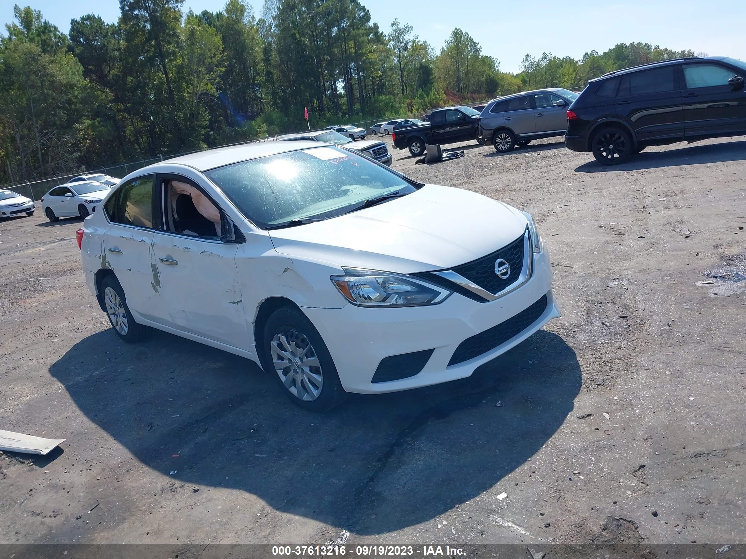 NISSAN SENTRA 2016 3n1ab7ap4gl672369