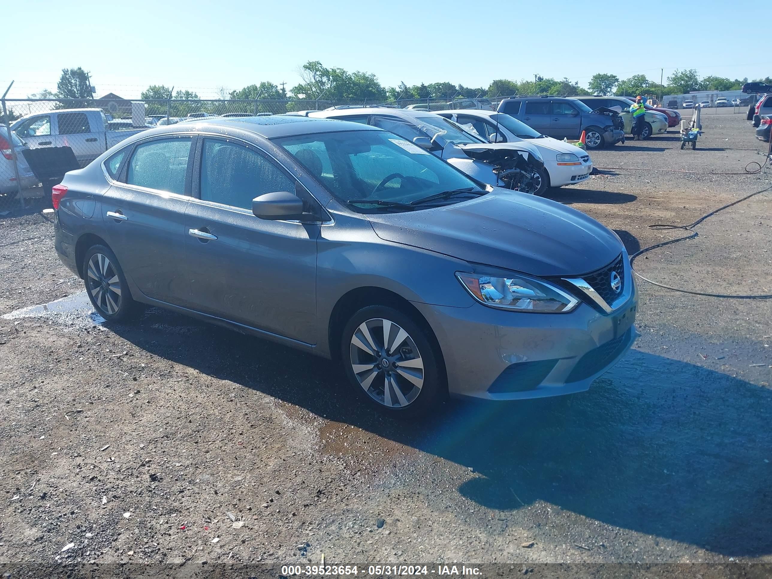 NISSAN SENTRA 2019 3n1ab7ap5ky302074