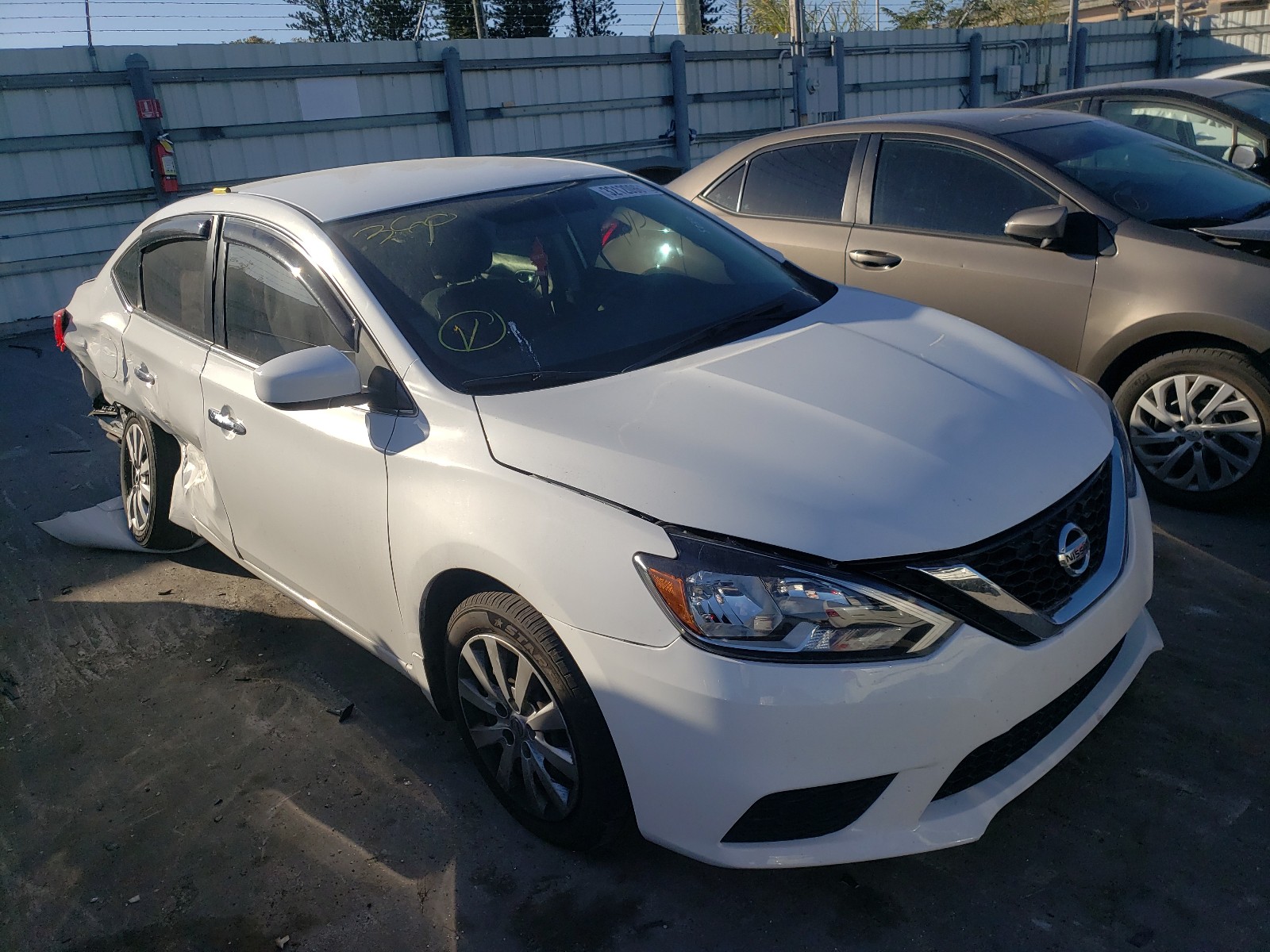 NISSAN SENTRA 2017 3n1ab7ap7hy255039