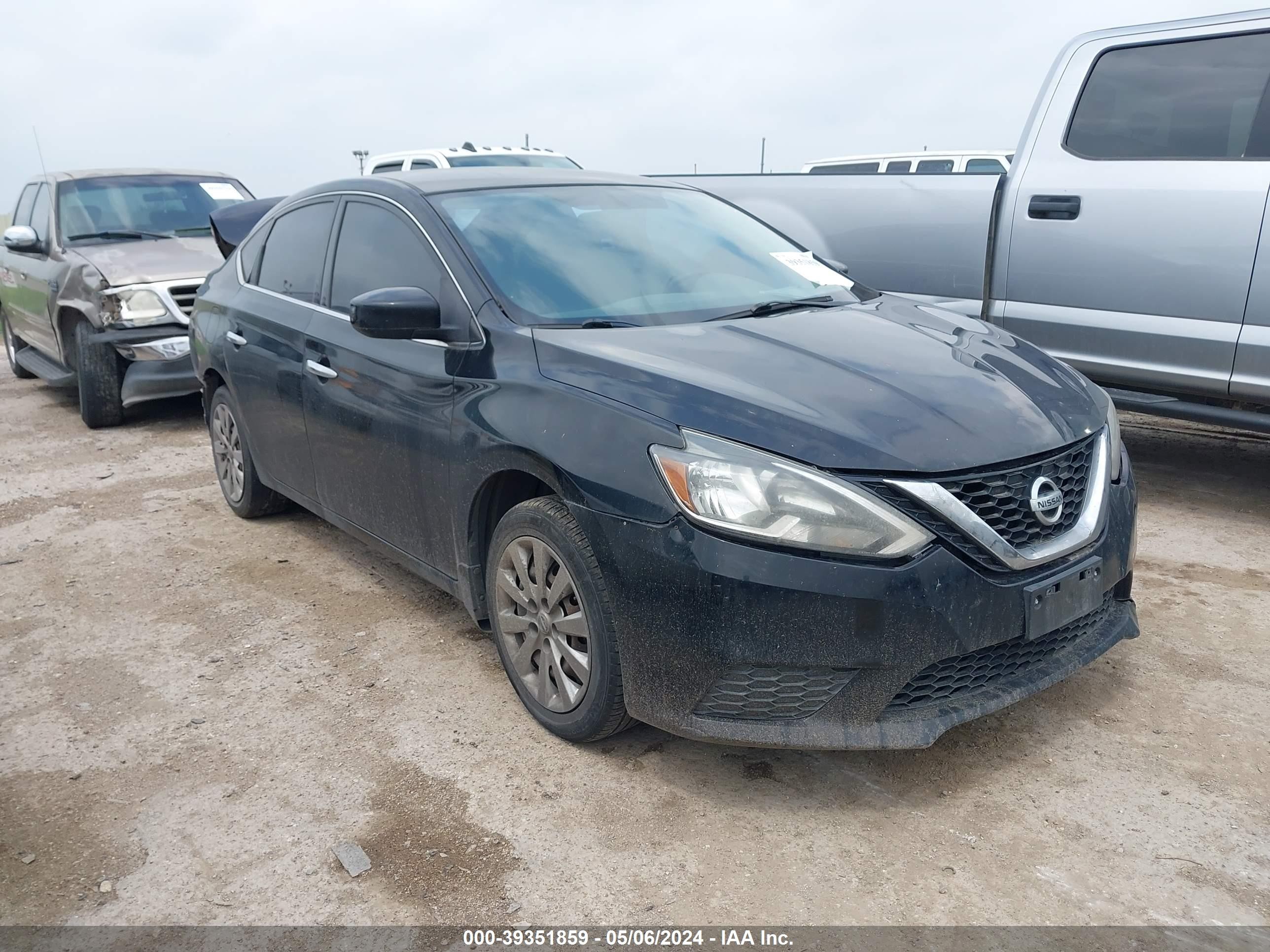 NISSAN SENTRA 2017 3n1ab7ap7hy287702