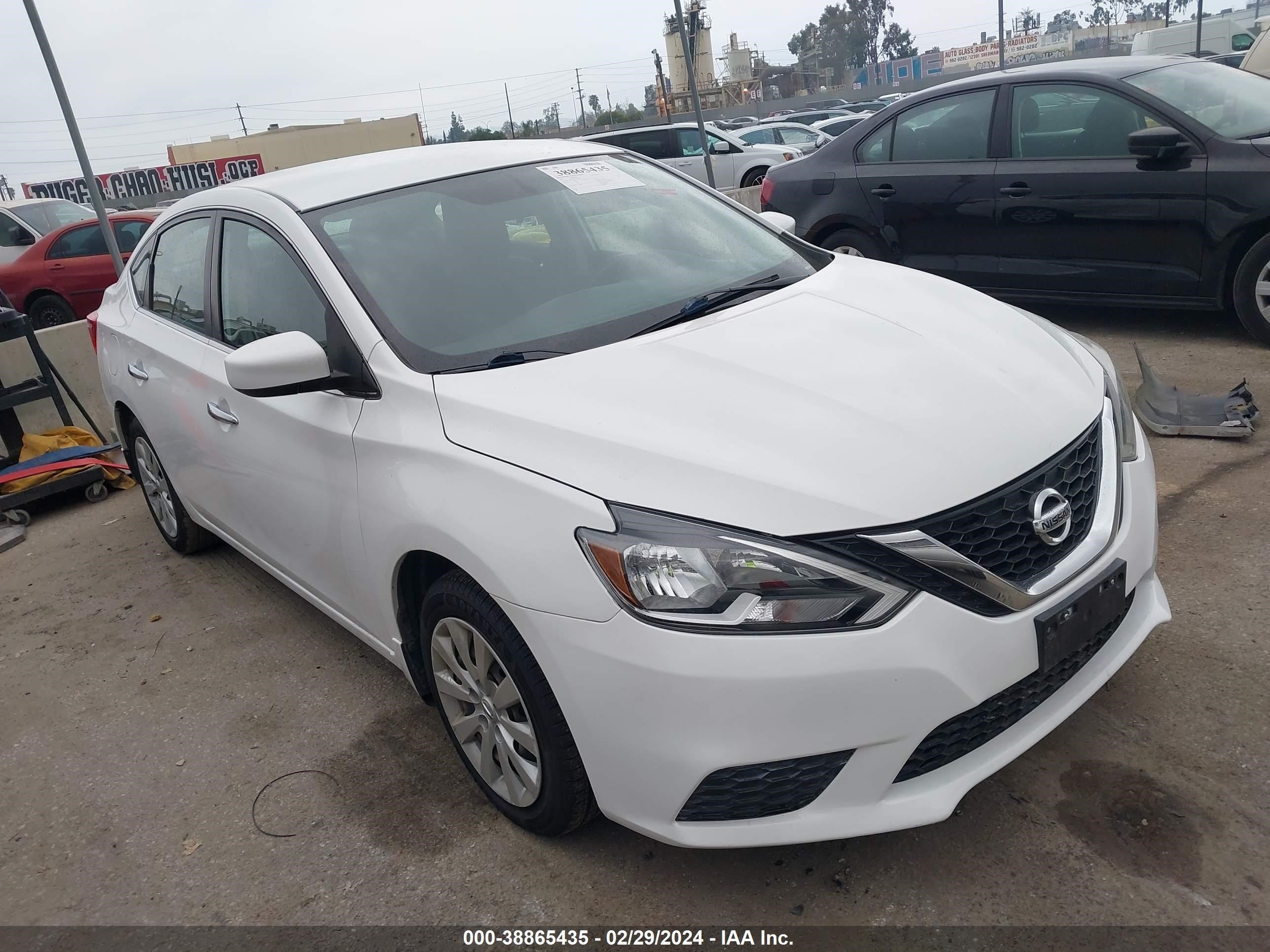 NISSAN SENTRA 2017 3n1ab7ap8hy242087