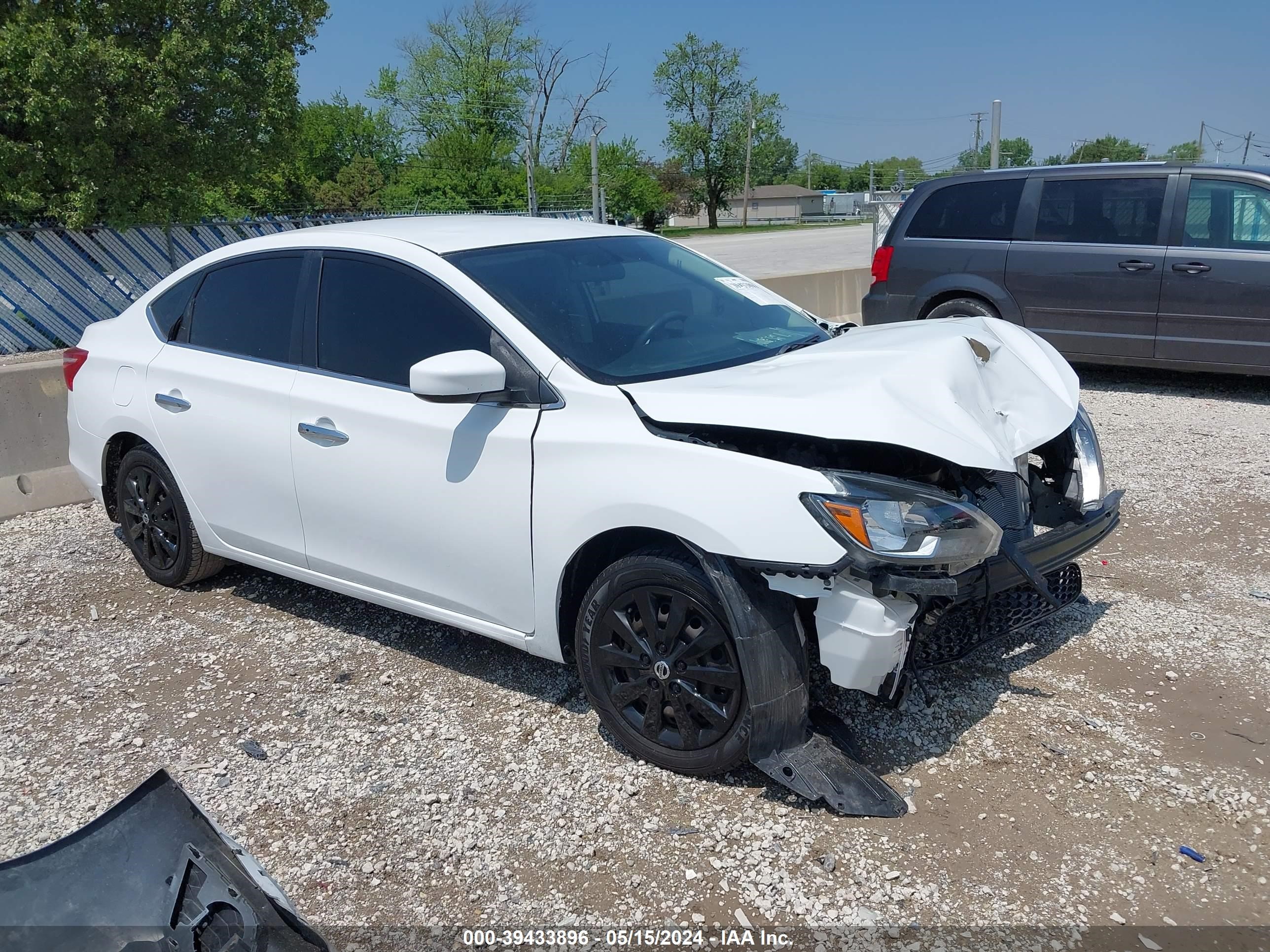 NISSAN SENTRA 2017 3n1ab7ap8hy298403