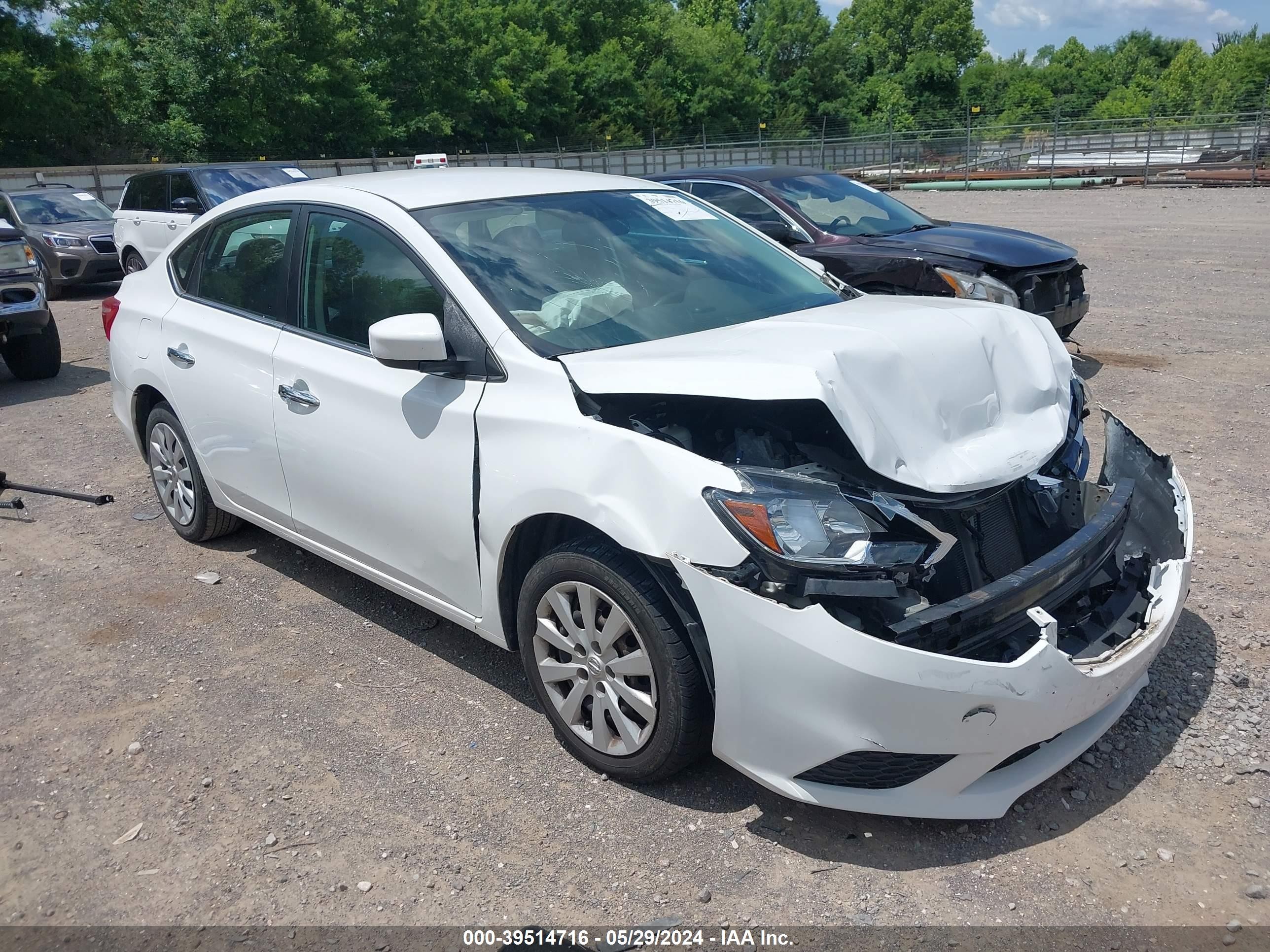 NISSAN SENTRA 2017 3n1ab7ap8hy342156