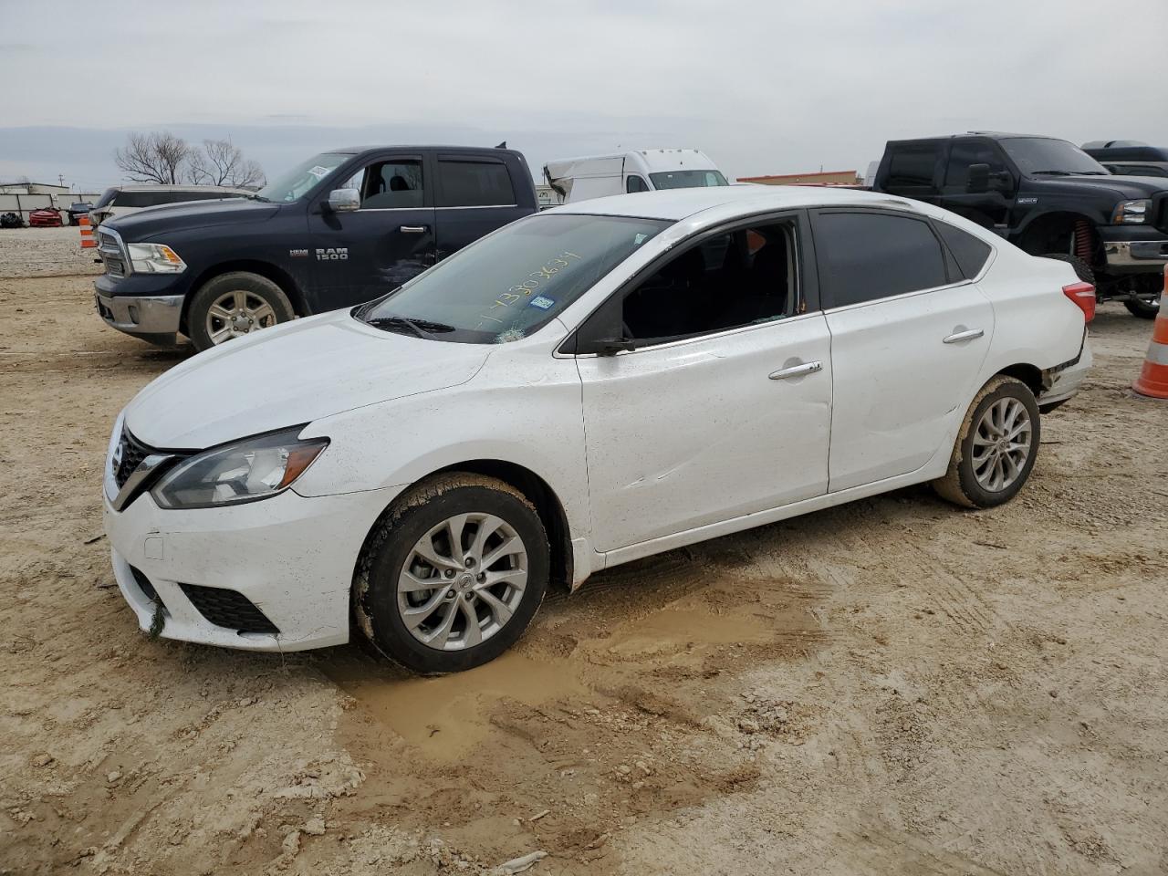 NISSAN SENTRA 2018 3n1ab7ap8jy293840