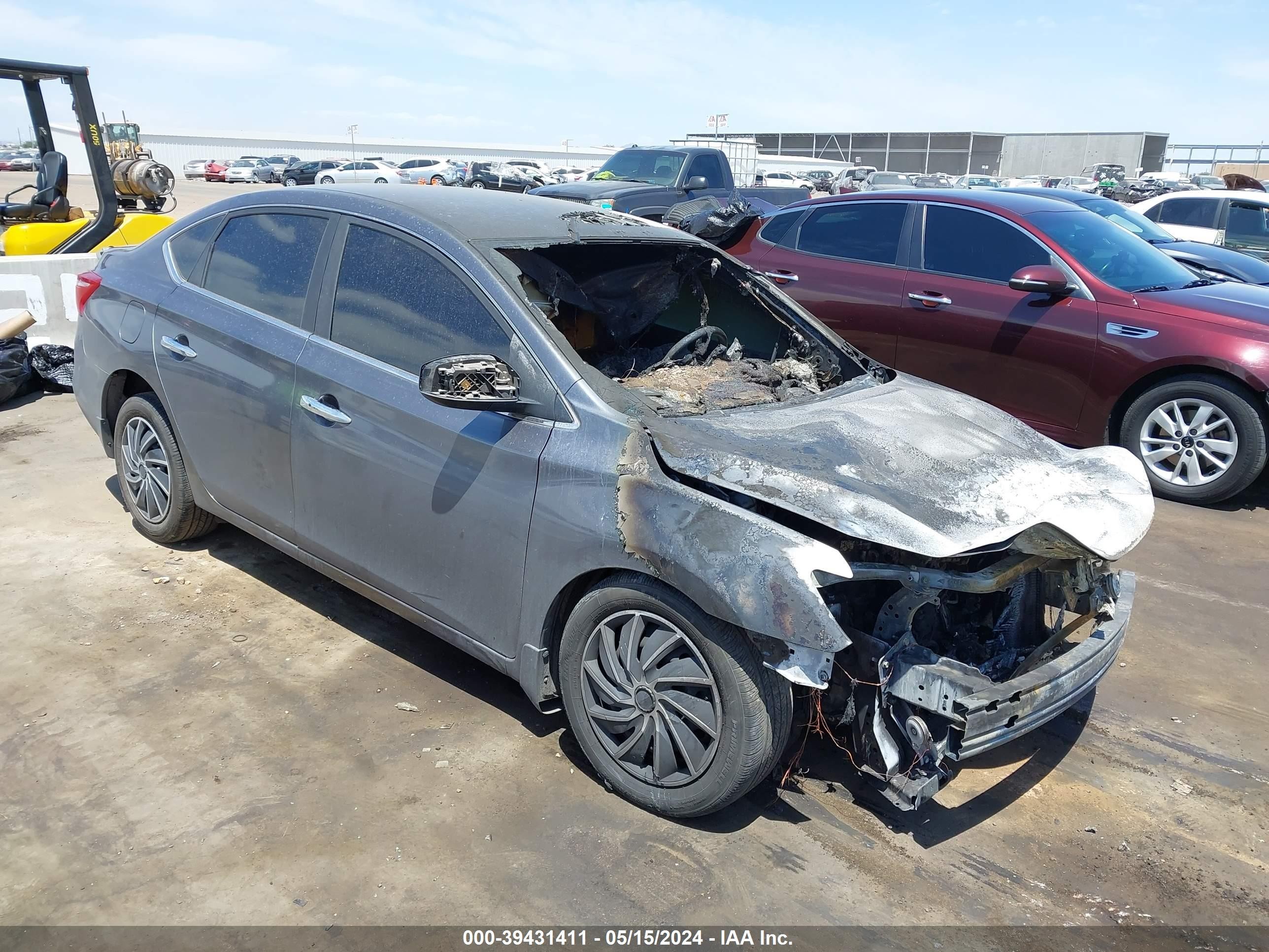 NISSAN SENTRA 2017 3n1ab7apxhl648241