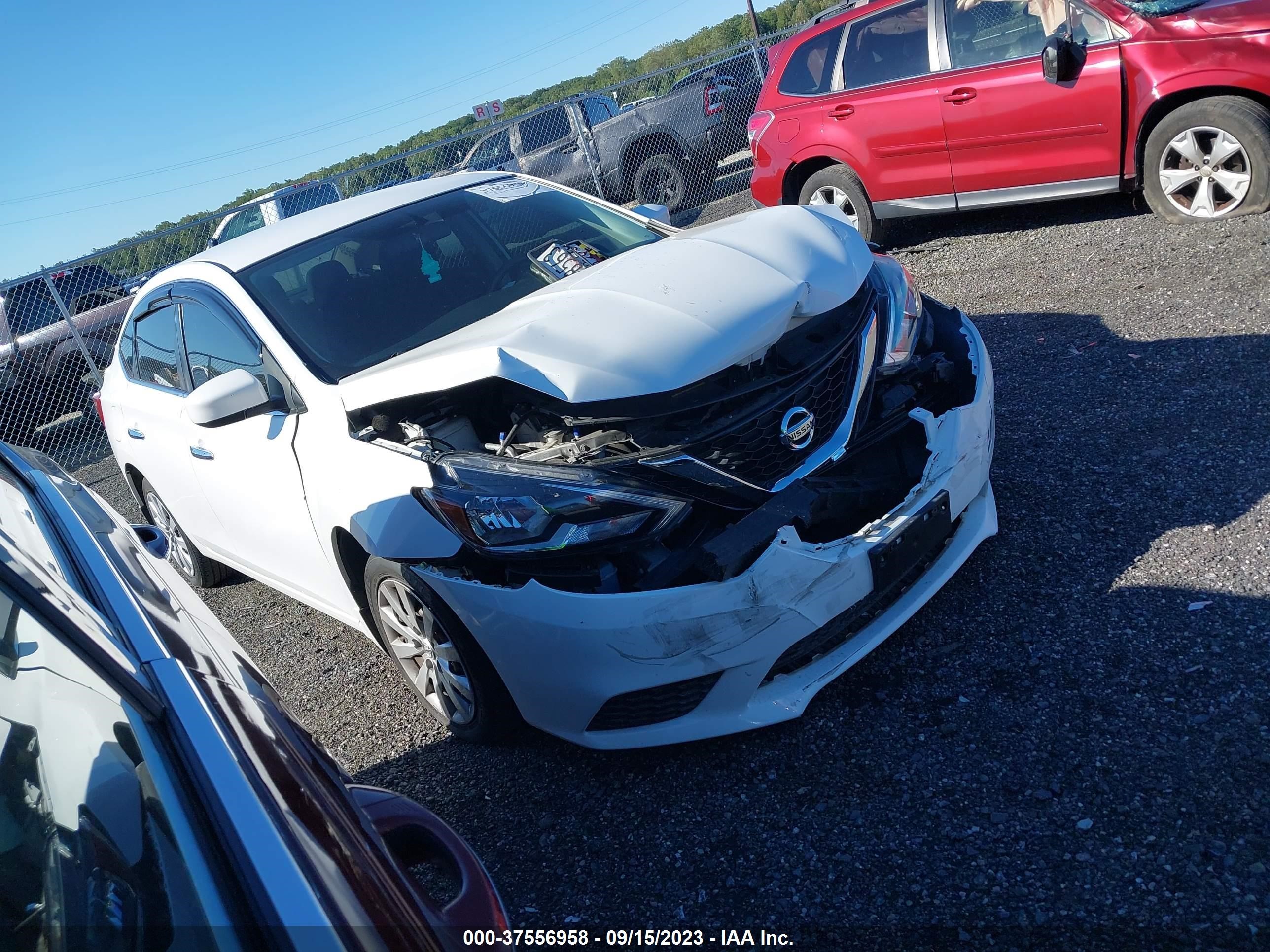 NISSAN SENTRA 2017 3n1ab7apxhy283725