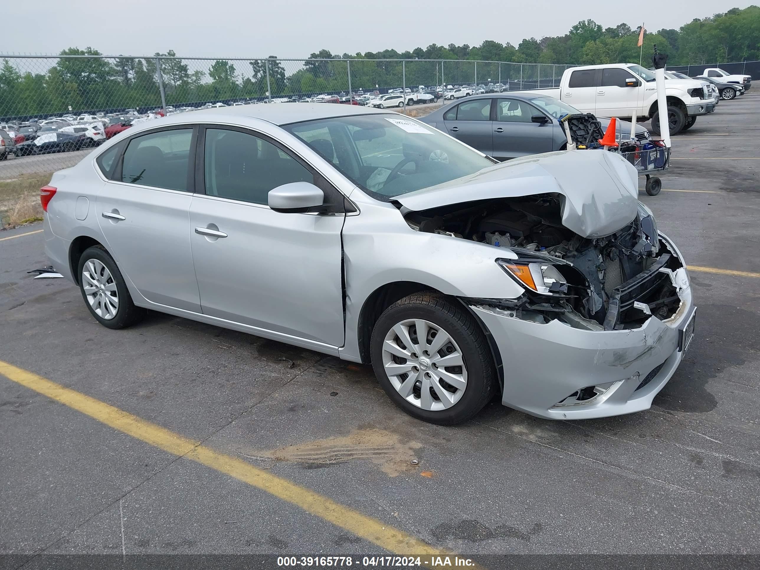 NISSAN SENTRA 2017 3n1ab7apxhy394131