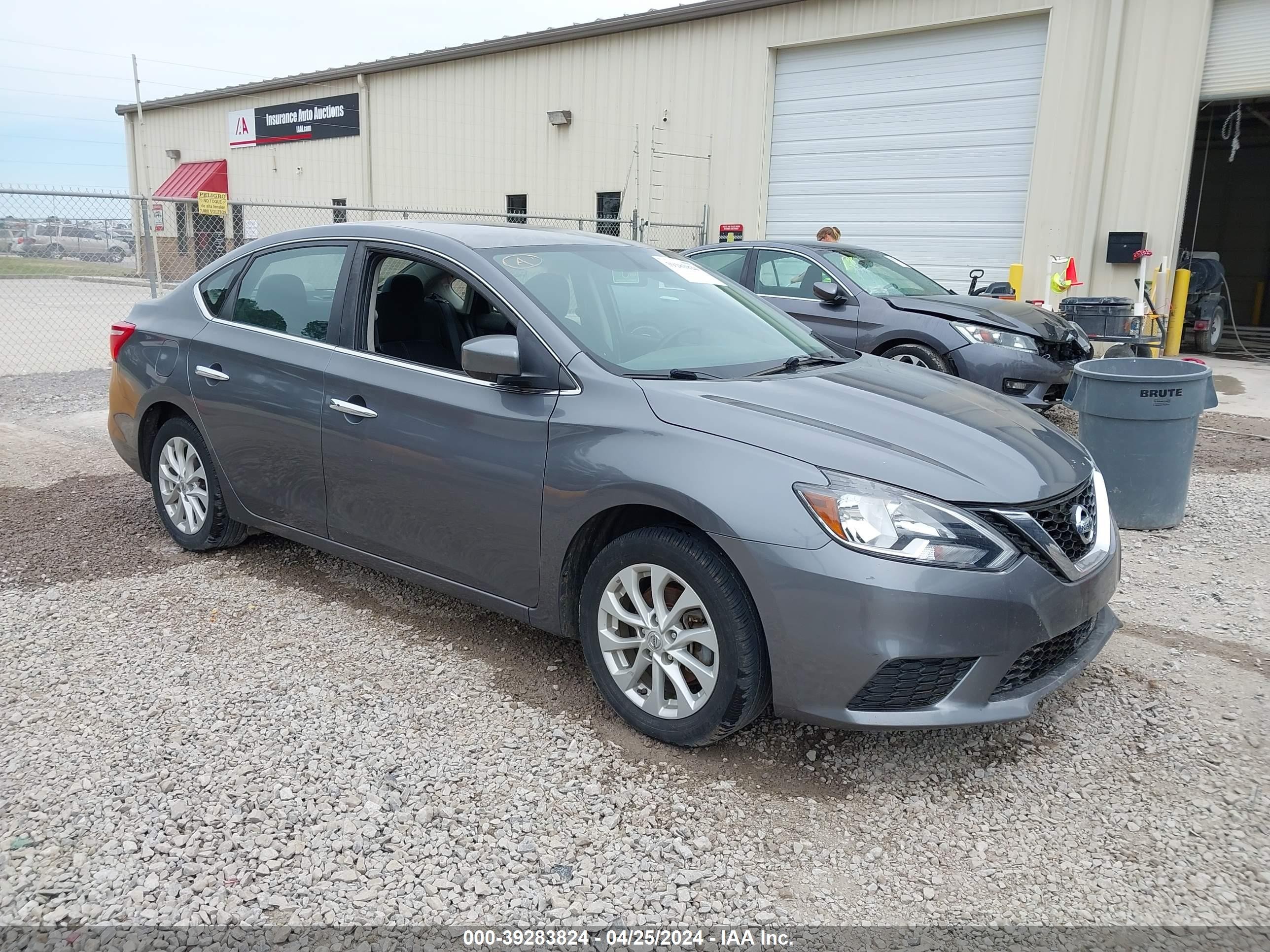 NISSAN SENTRA 2018 3n1ab7apxjl627329