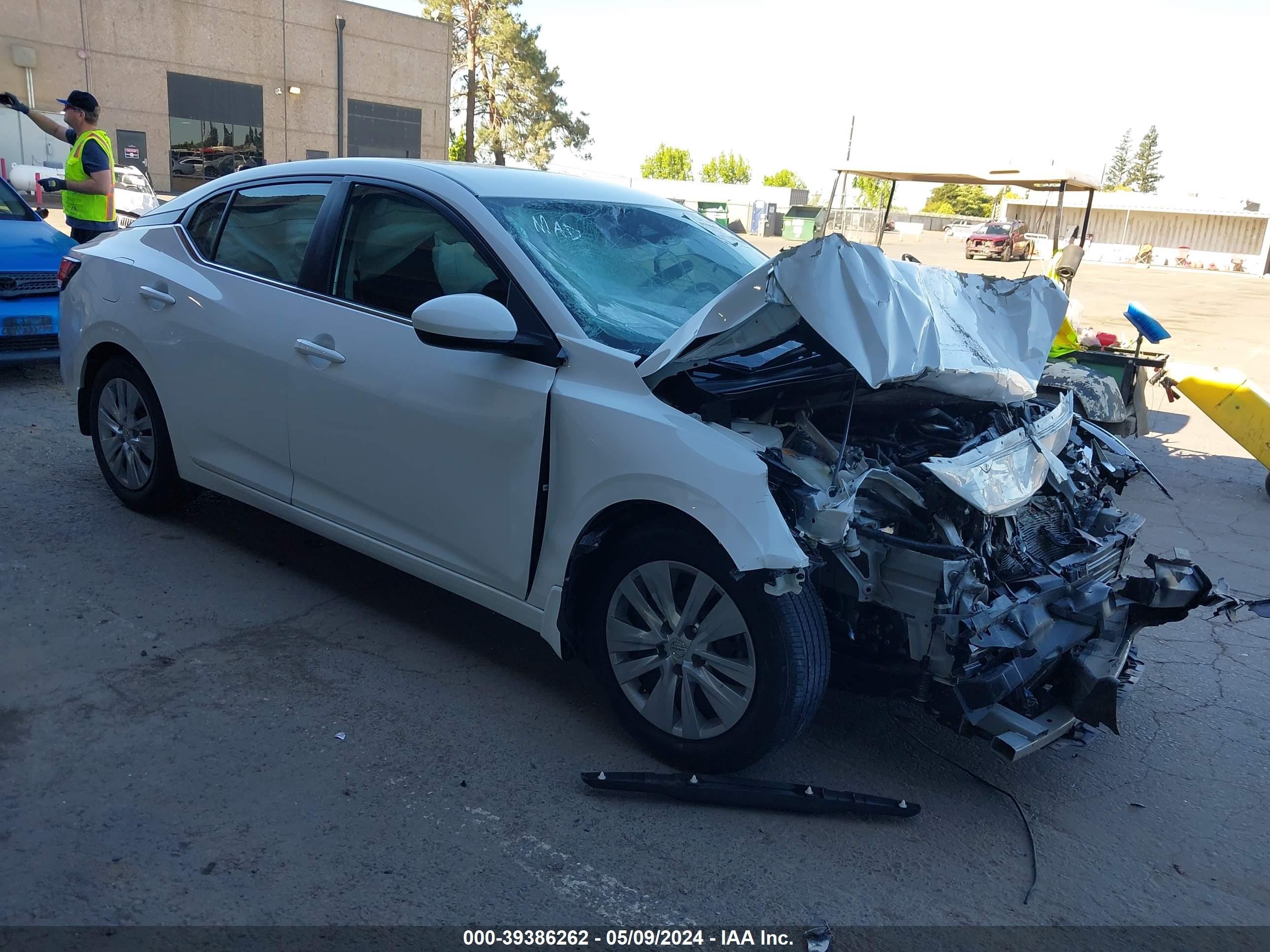 NISSAN SENTRA 2022 3n1ab8bv8ny240239