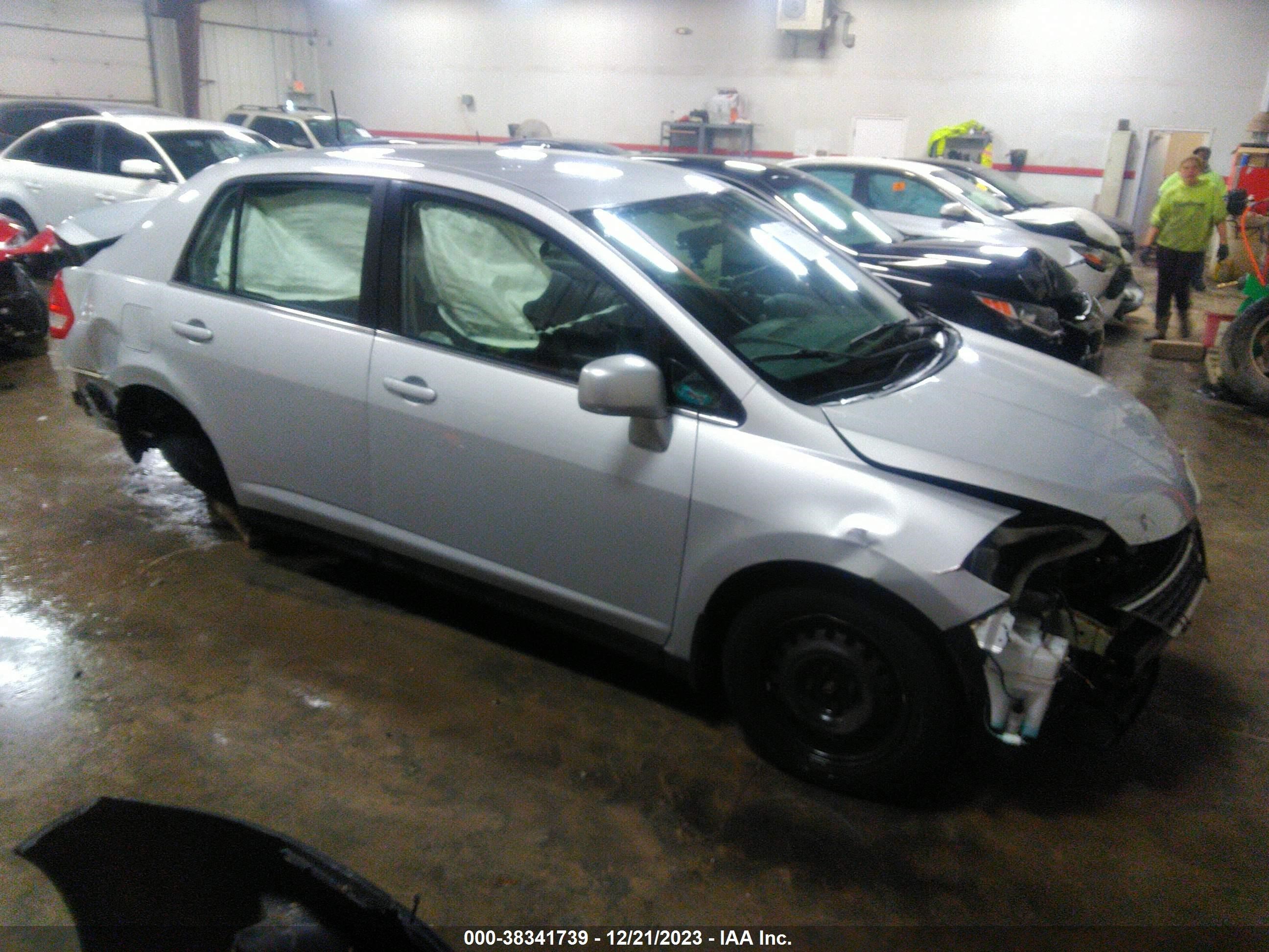 NISSAN VERSA 2009 3n1bc11e29l361815