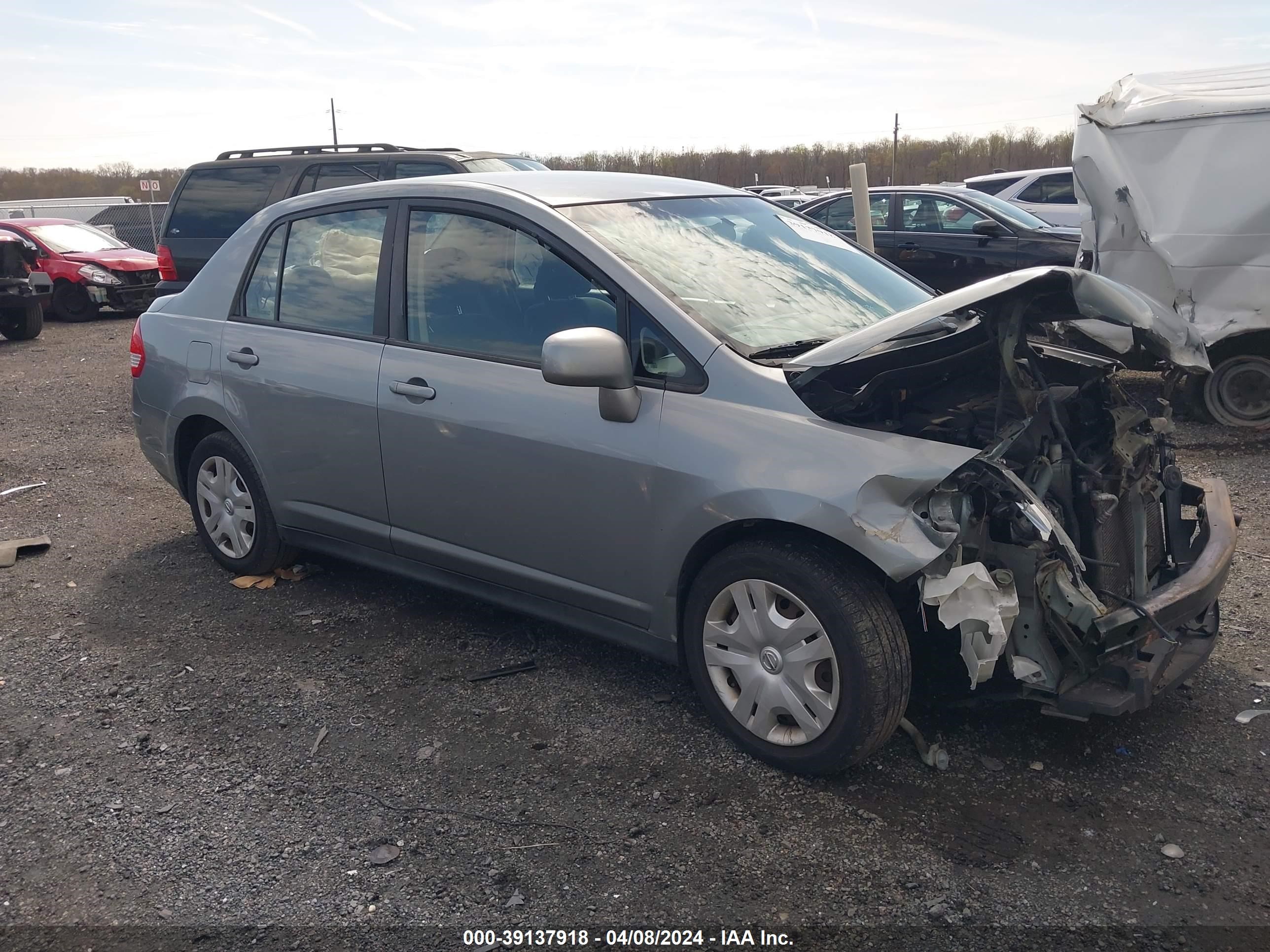 NISSAN VERSA 2011 3n1bc1ap2bl461808