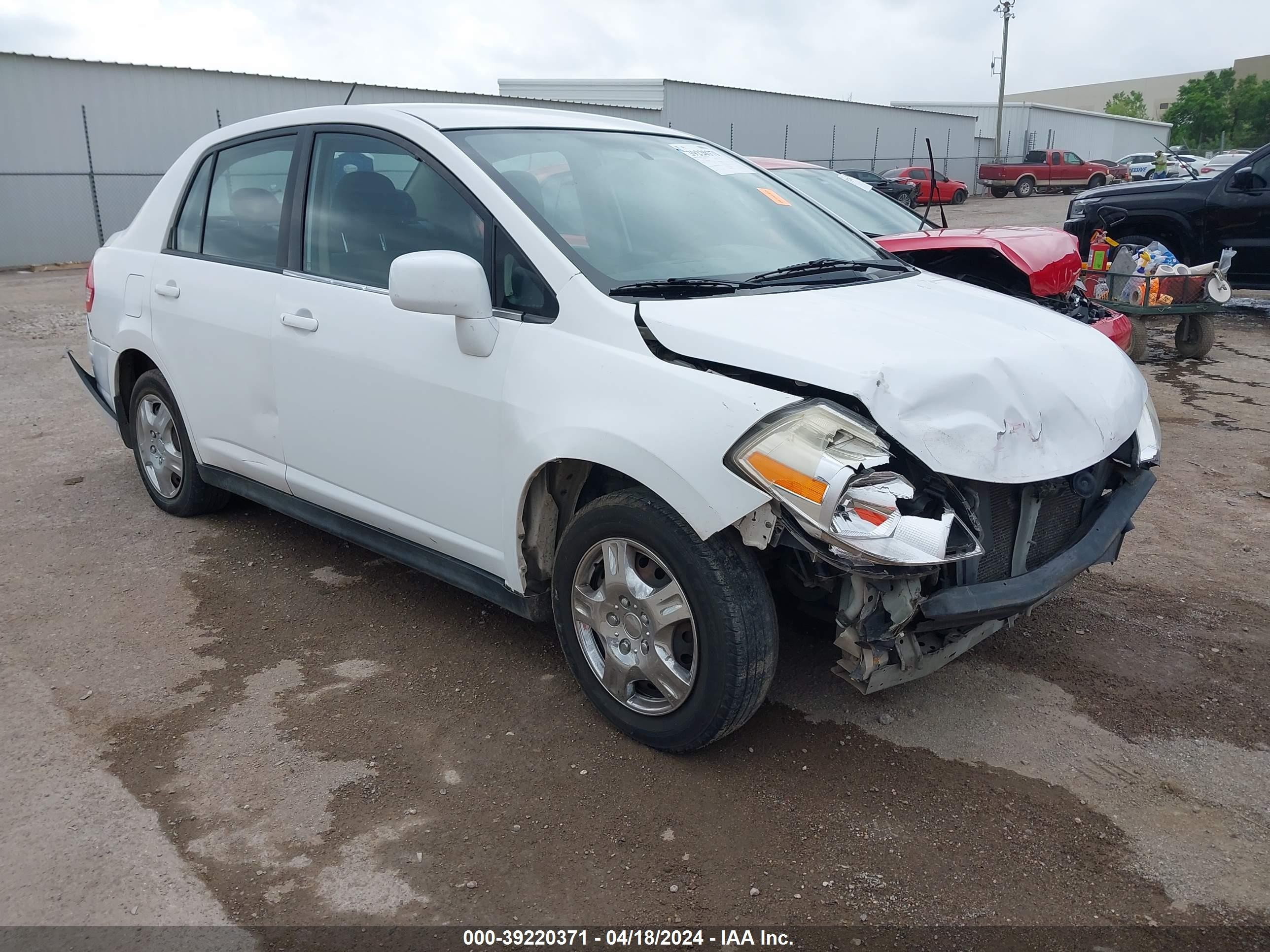 NISSAN VERSA 2010 3n1bc1ap9al426858