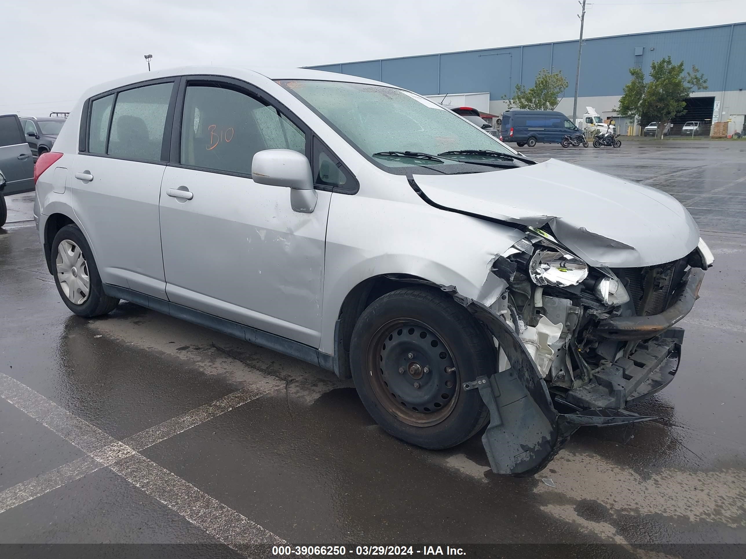 NISSAN VERSA 2011 3n1bc1cp2bl419460