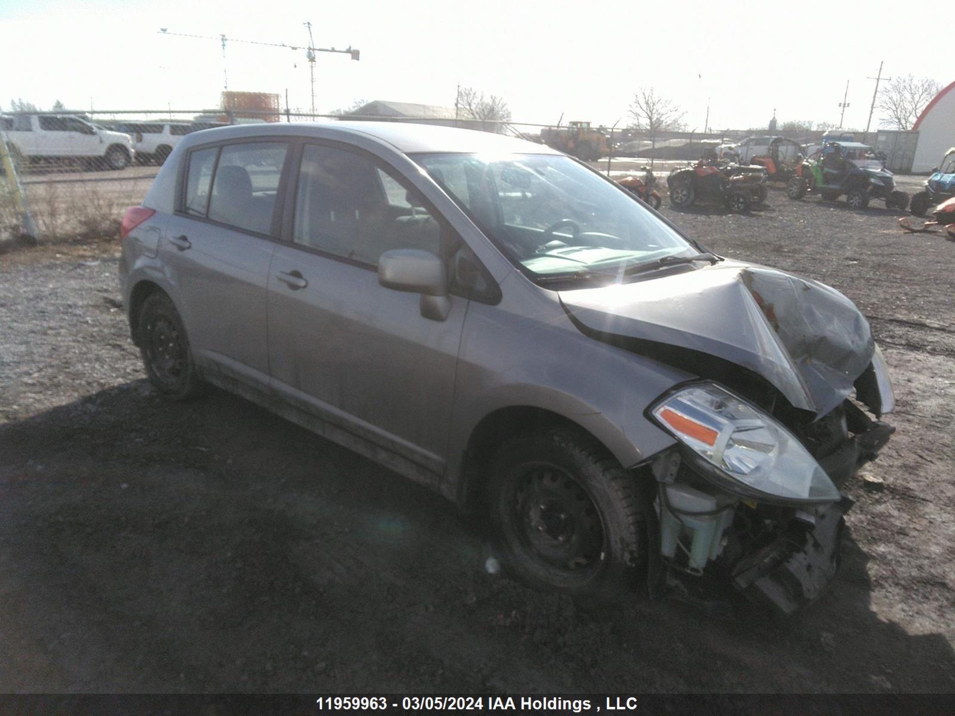 NISSAN VERSA 2011 3n1bc1cp2bl460090