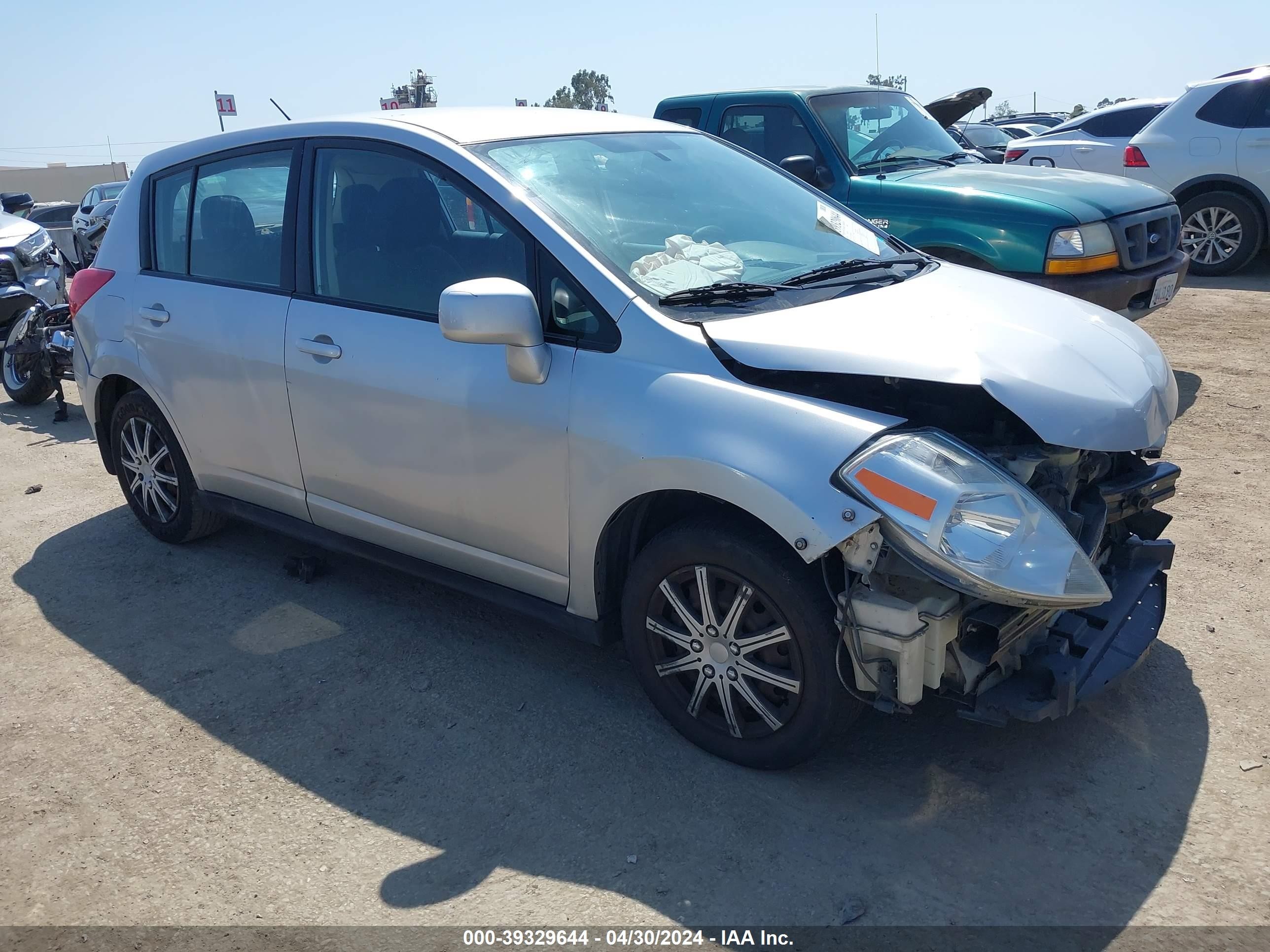 NISSAN VERSA 2011 3n1bc1cp3bl400187