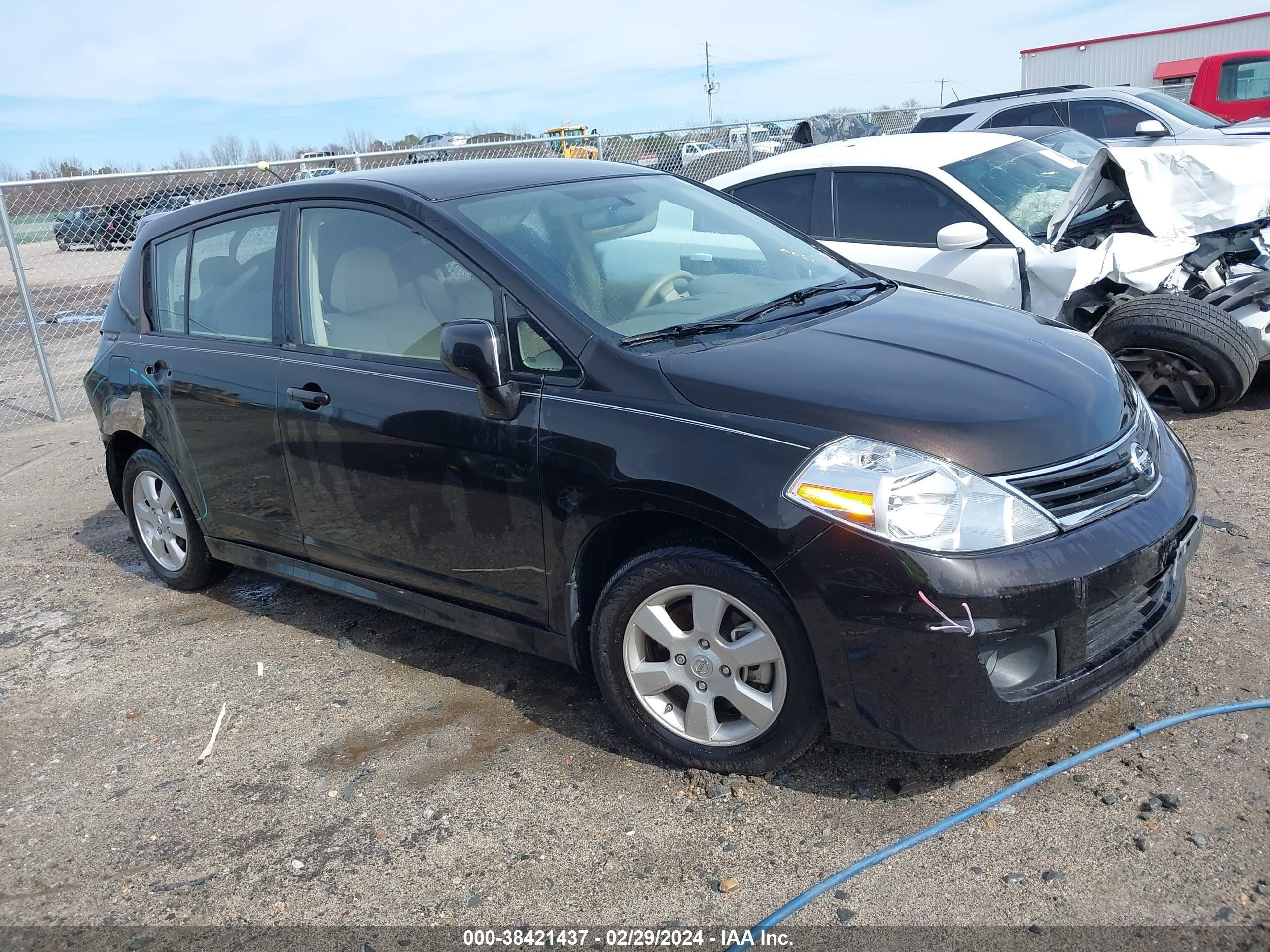 NISSAN VERSA 2011 3n1bc1cp3bl506977