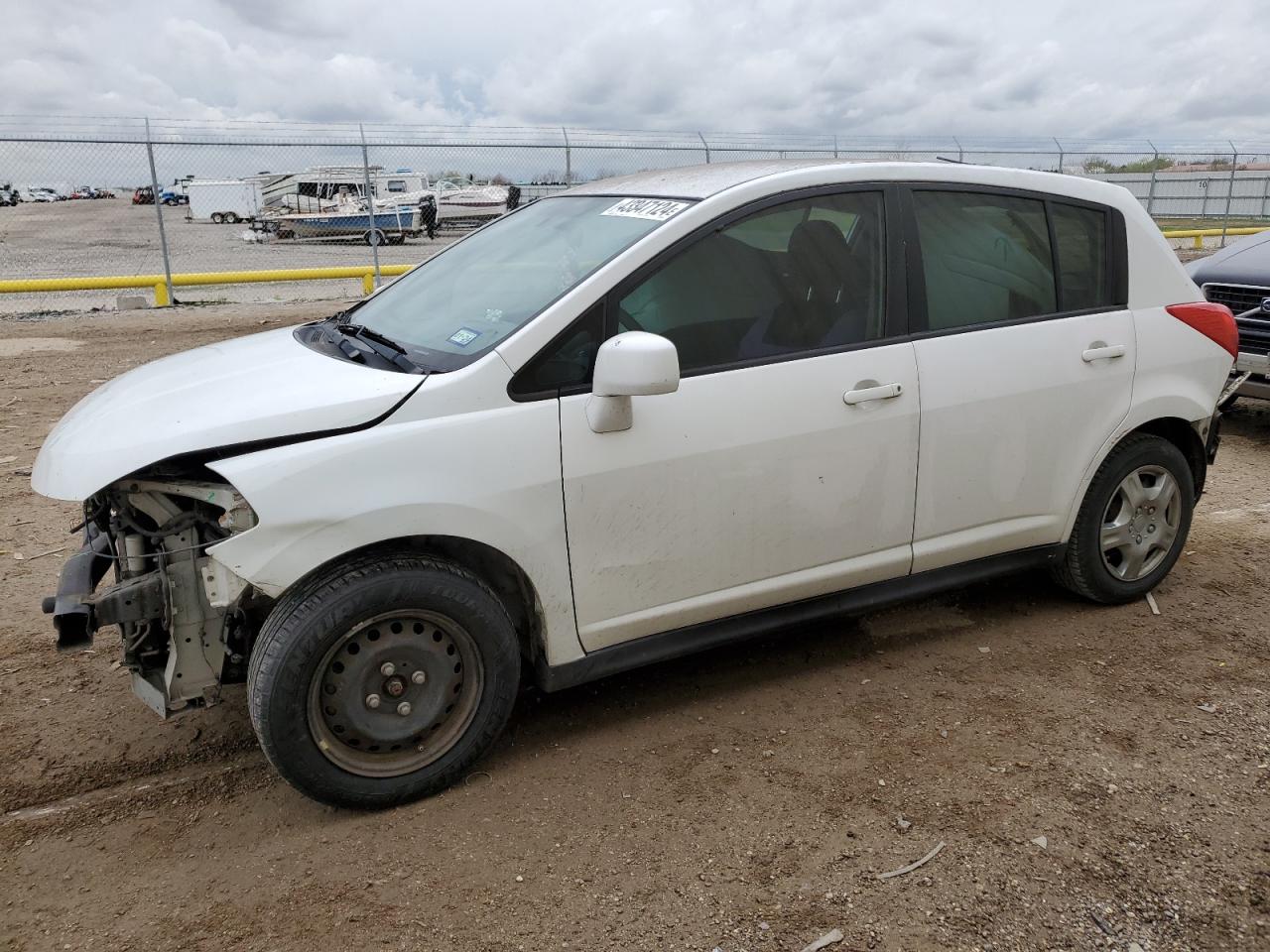 NISSAN VERSA 2011 3n1bc1cp3bl509264