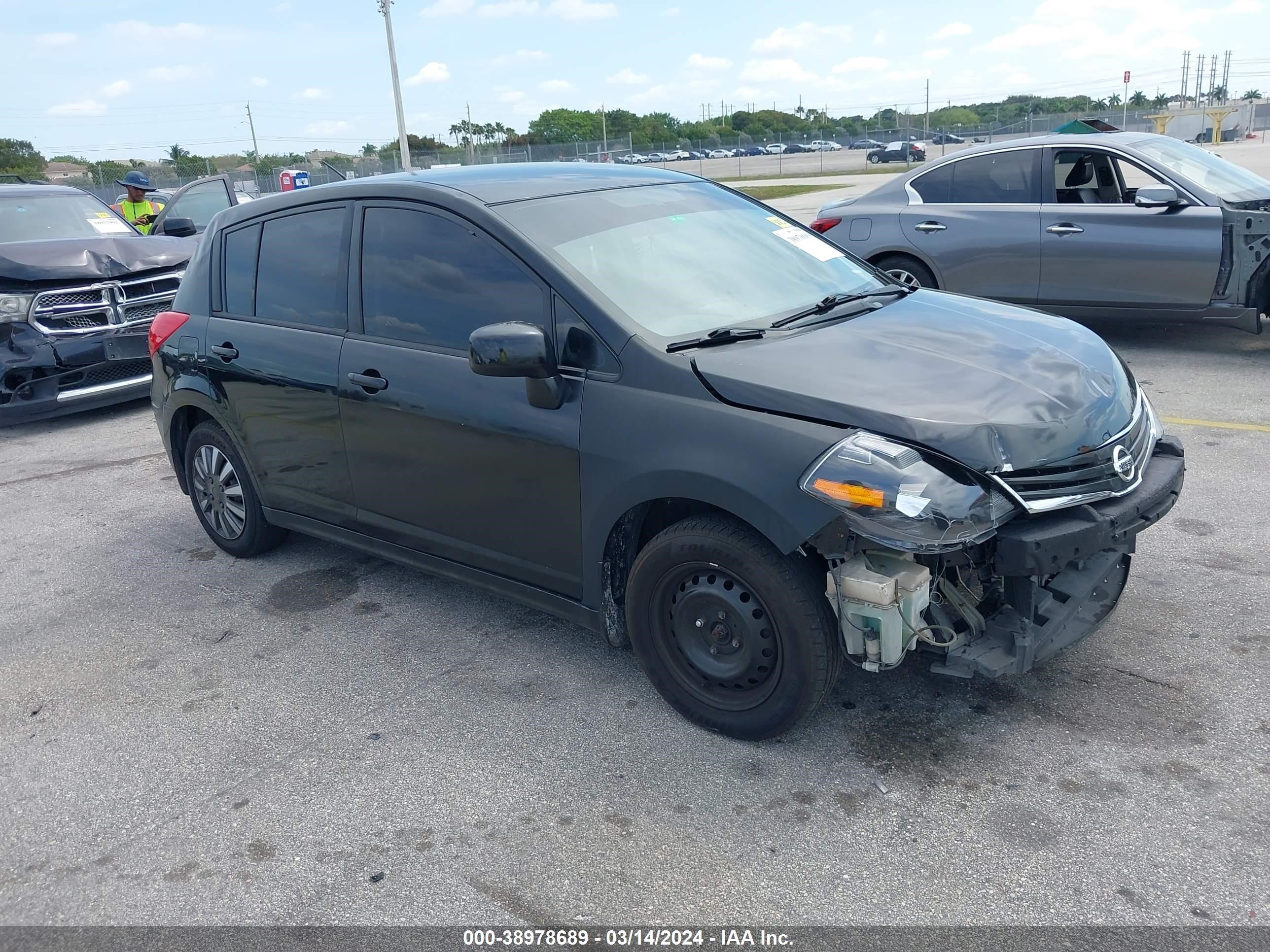 NISSAN VERSA 2011 3n1bc1cp6bl407439