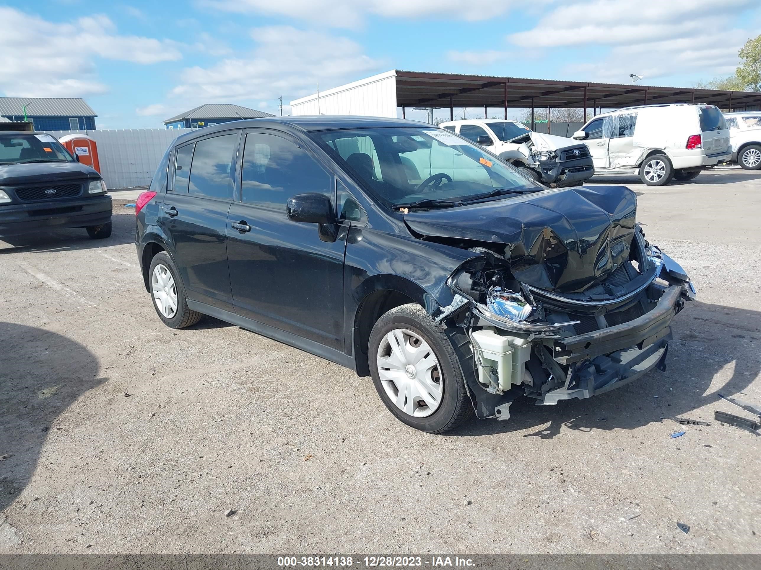 NISSAN VERSA 2011 3n1bc1cp7bl409040