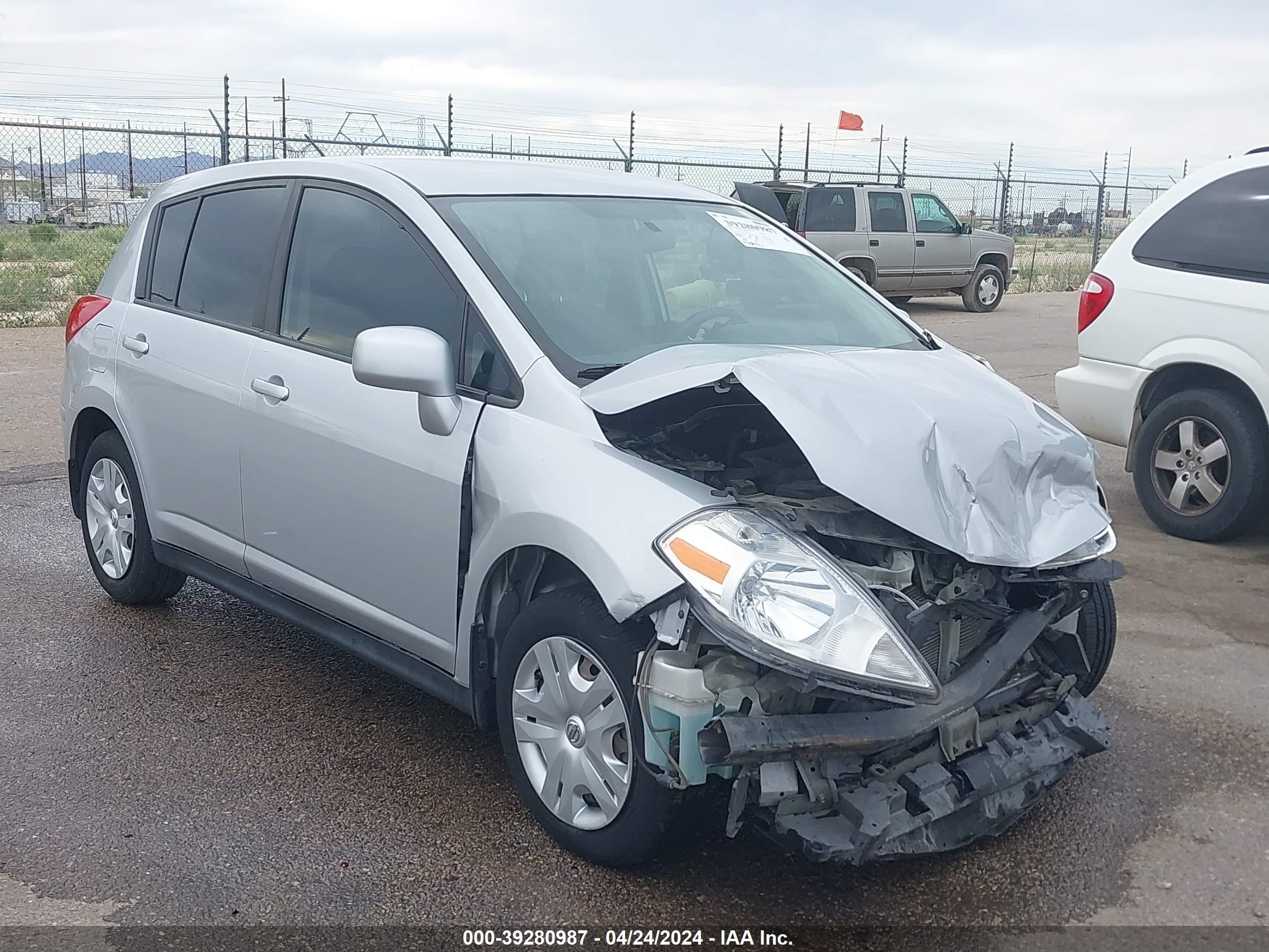 NISSAN VERSA 2010 3n1bc1cp8al360378