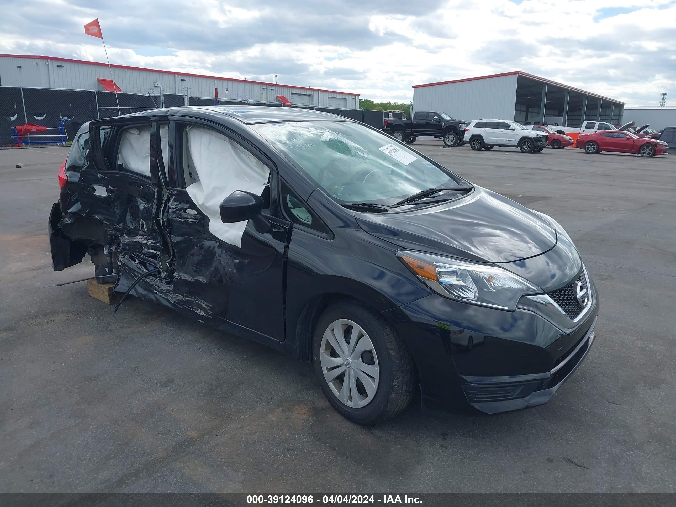 NISSAN VERSA 2017 3n1ce2cp1hl376033