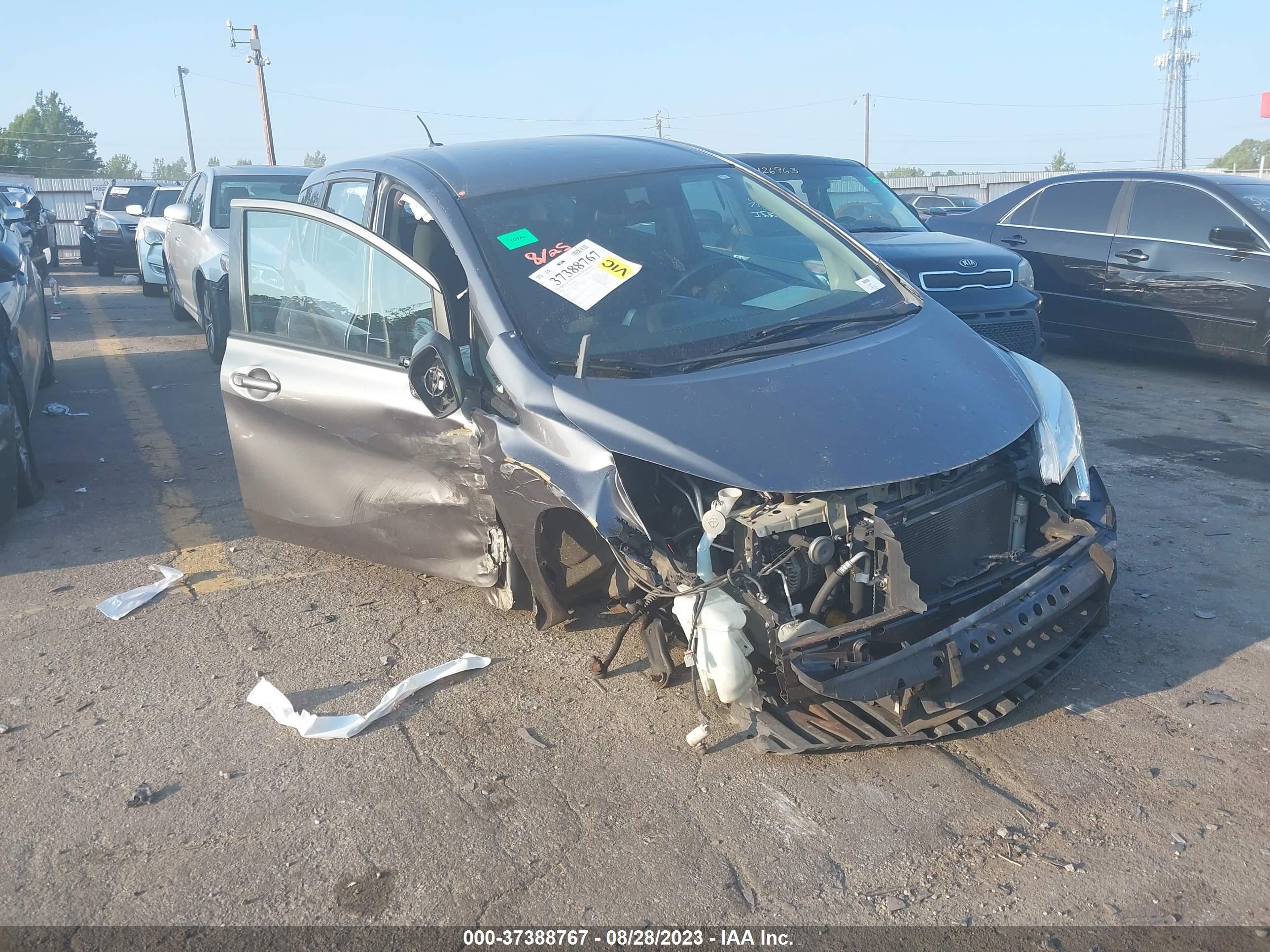 NISSAN VERSA 2016 3n1ce2cp2gl406039