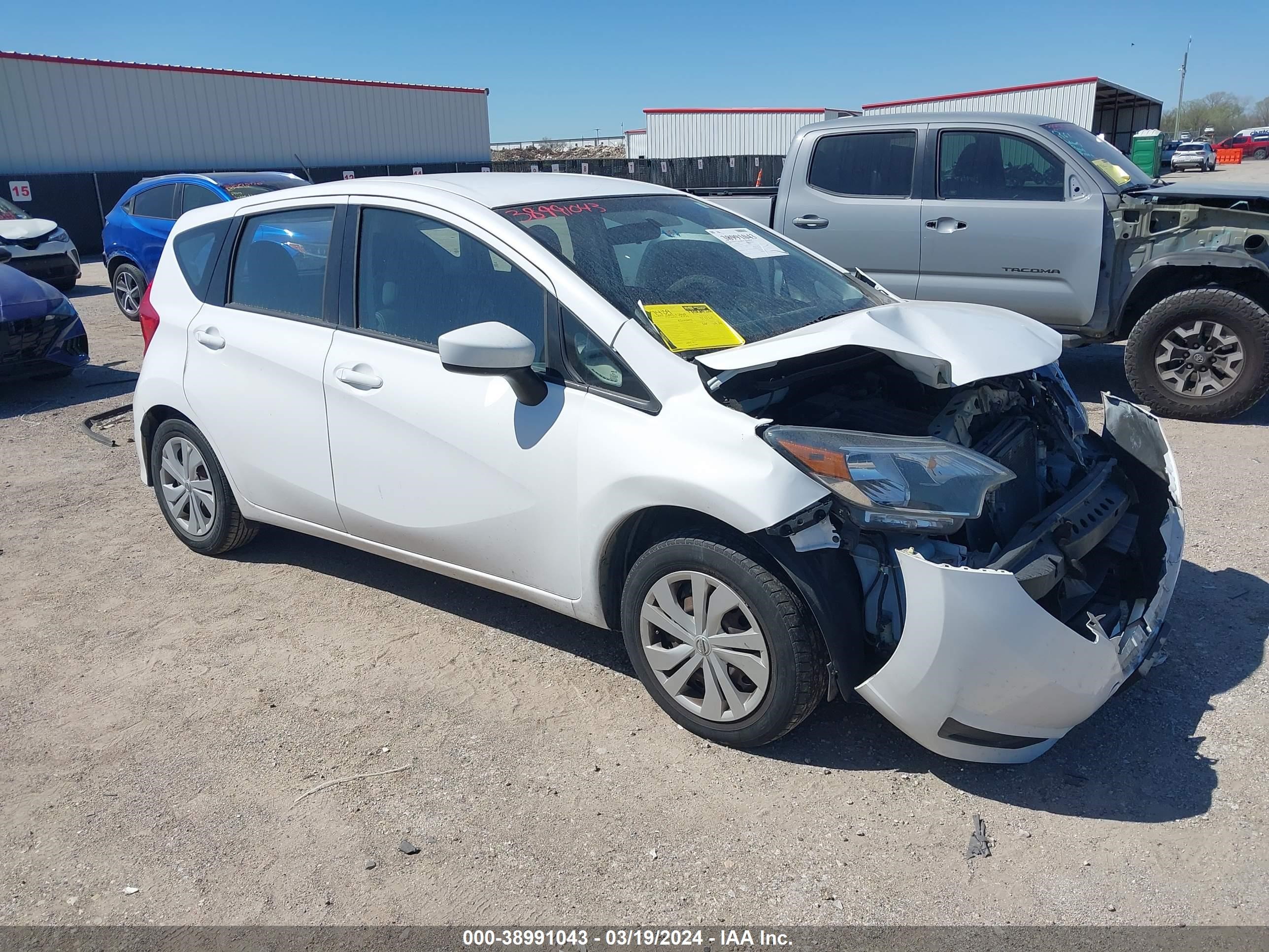 NISSAN VERSA 2017 3n1ce2cp2hl370354