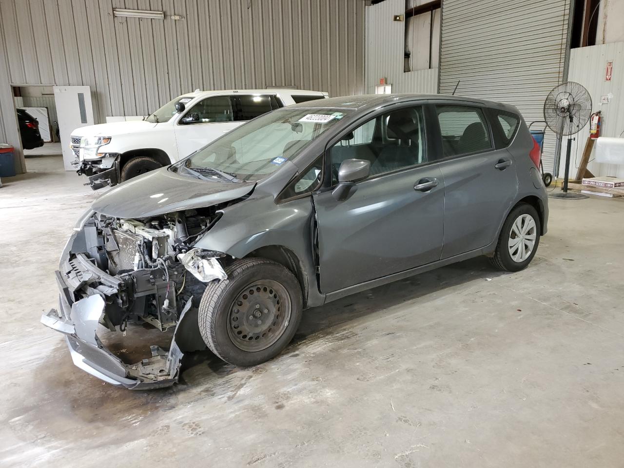 NISSAN VERSA 2018 3n1ce2cp3jl352628