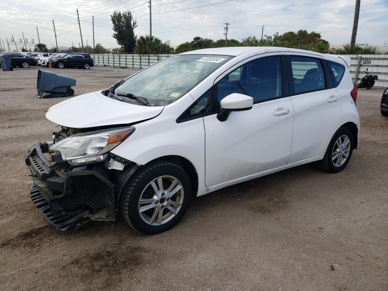 NISSAN VERSA 2017 3n1ce2cp4hl368234