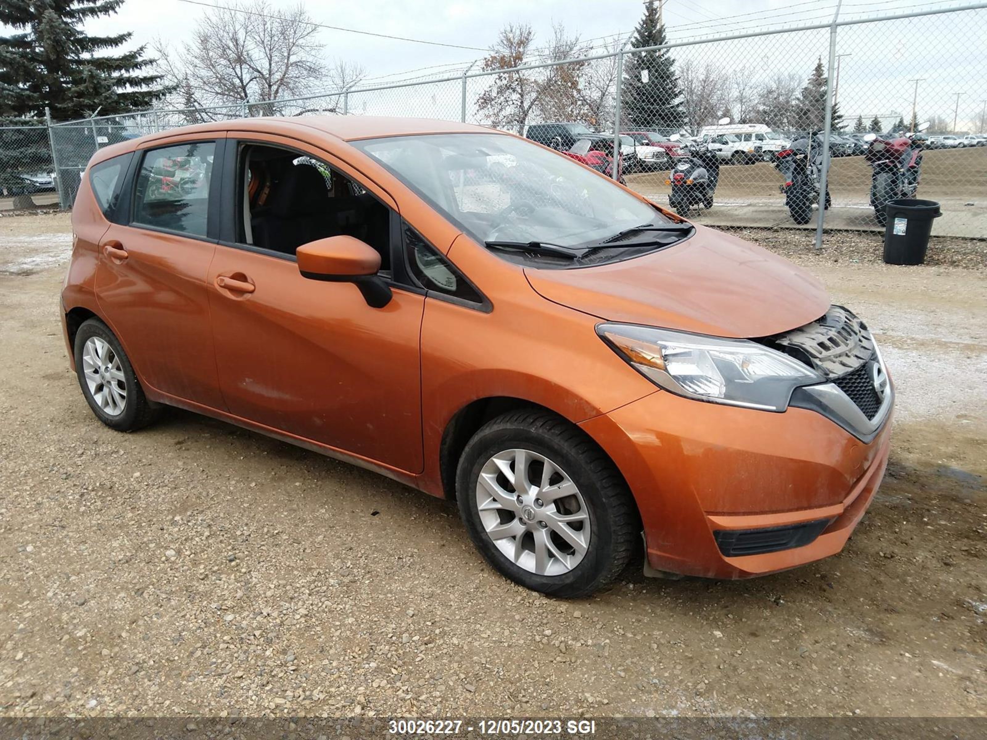 NISSAN VERSA 2018 3n1ce2cp5jl363176