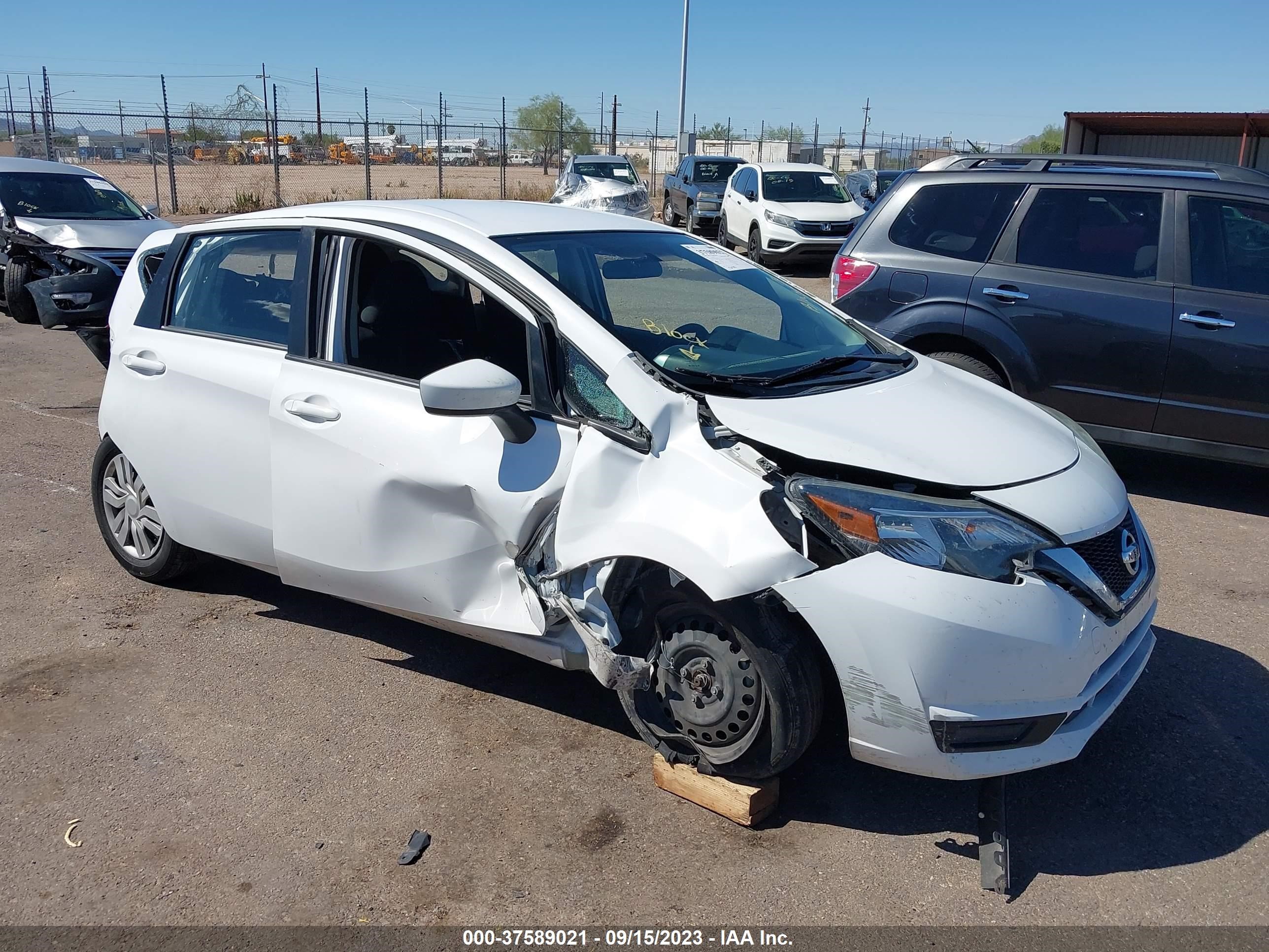 NISSAN VERSA 2019 3n1ce2cp5kl356469