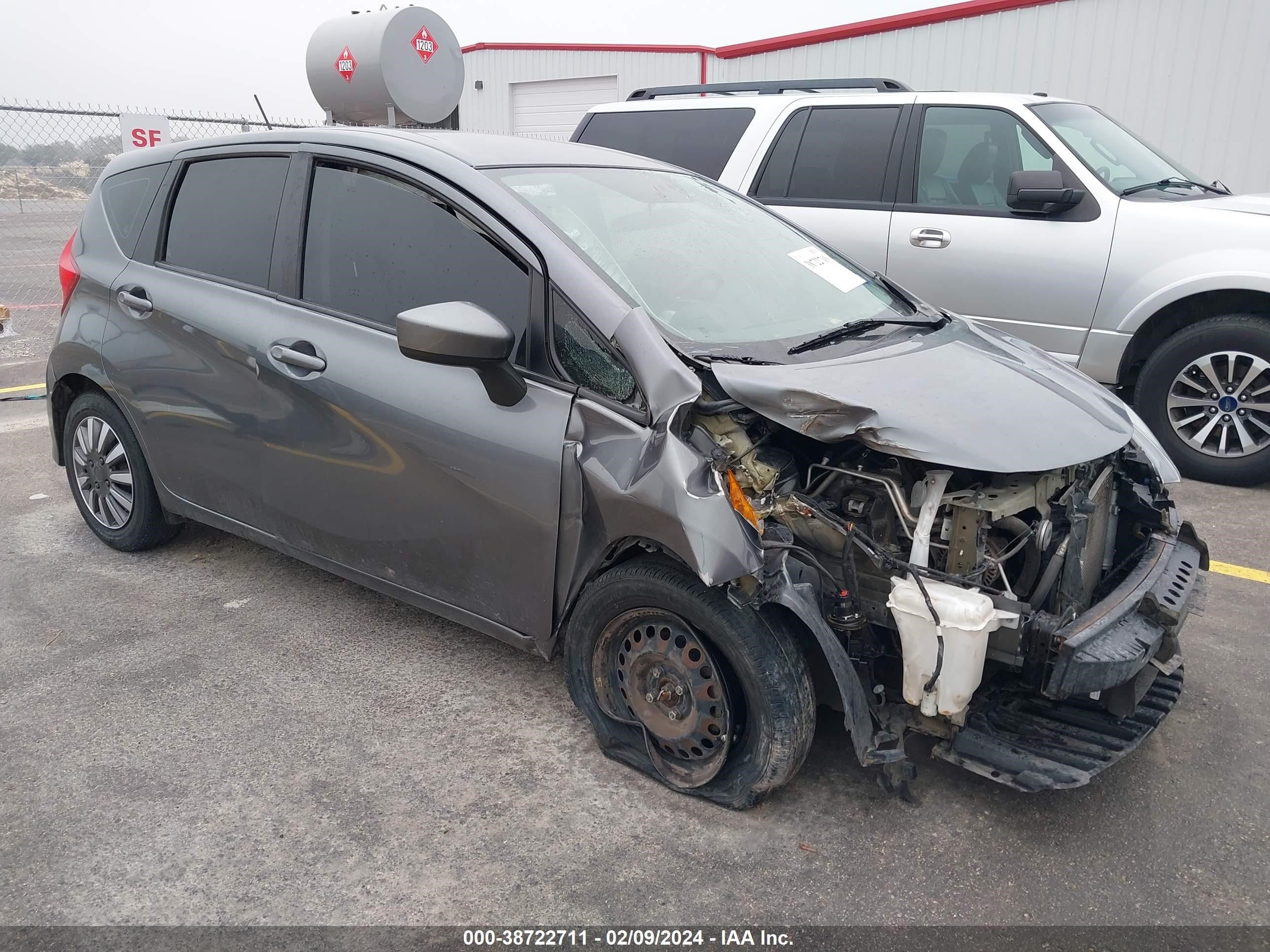 NISSAN VERSA 2018 3n1ce2cp7jl351904