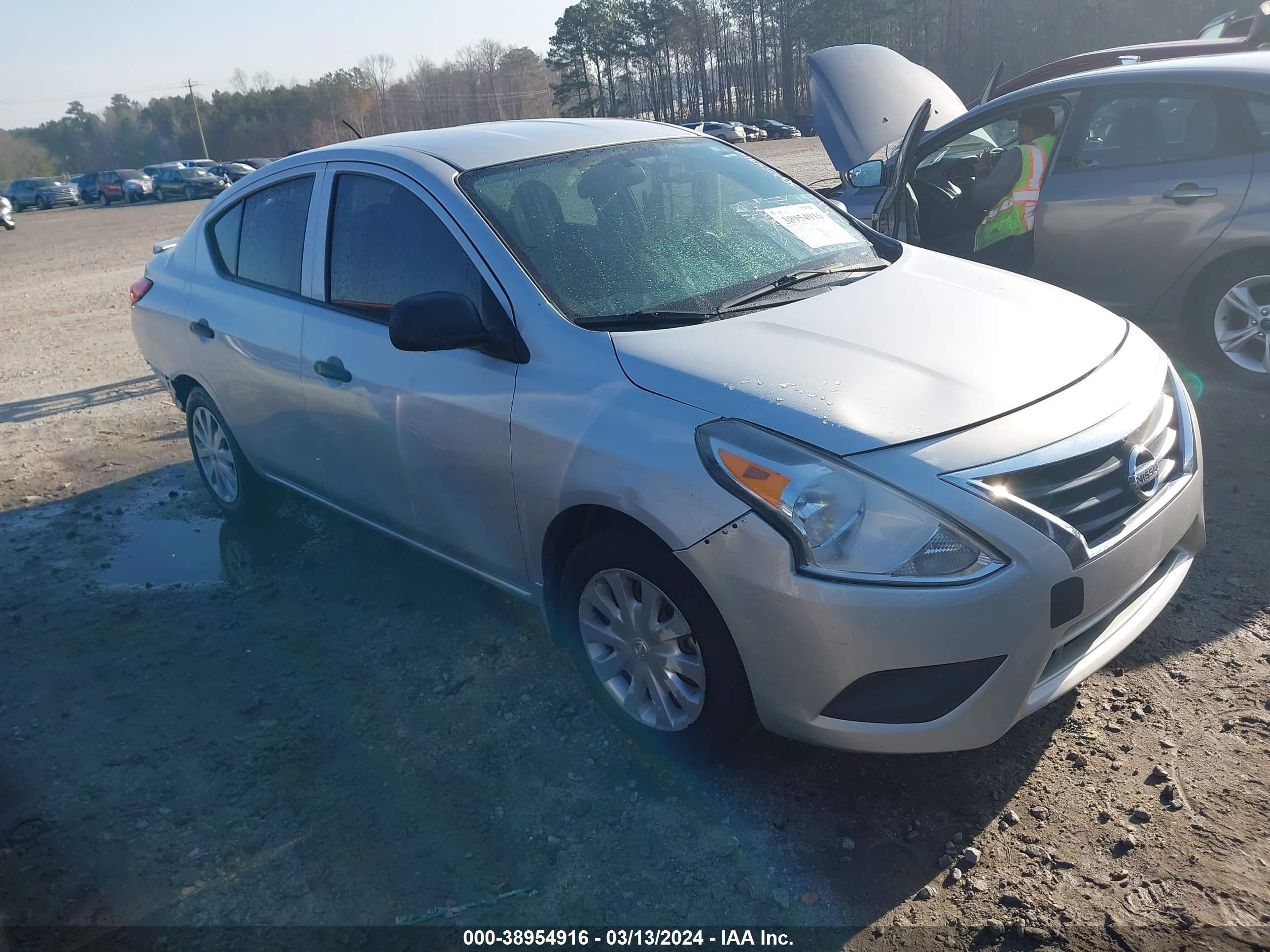 NISSAN VERSA 2015 3n1cn7ap0fl804123