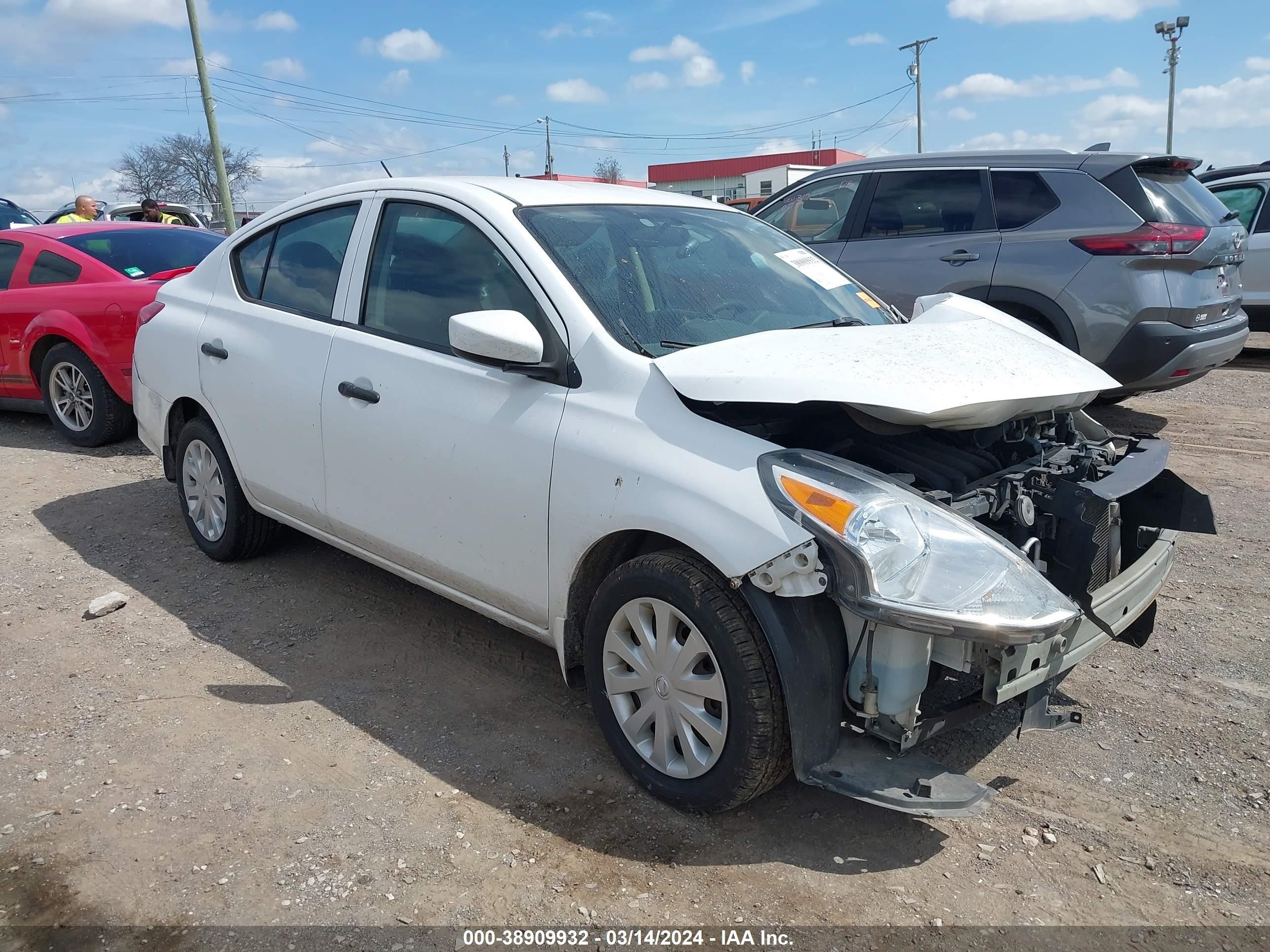 NISSAN VERSA 2016 3n1cn7ap0gl877459