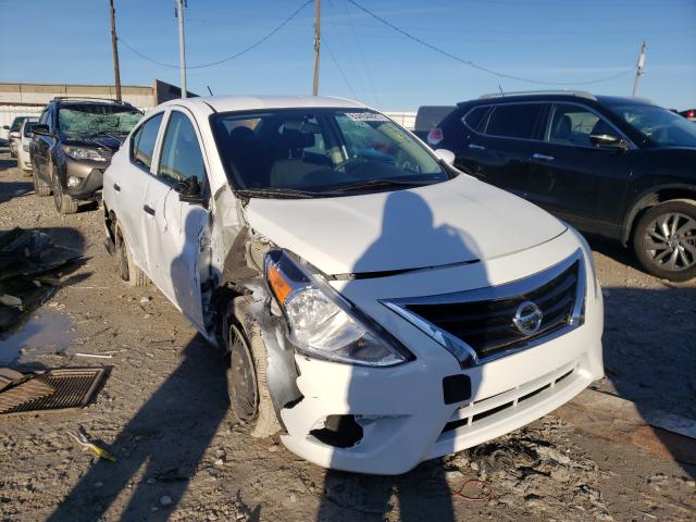 NISSAN VERSA S 2018 3n1cn7ap0jl810657