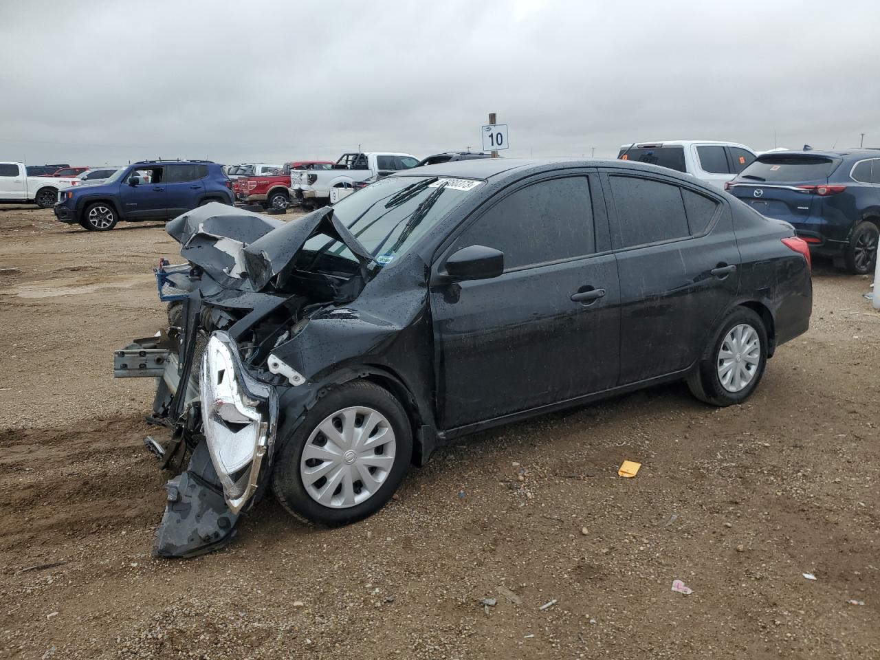 NISSAN VERSA 2018 3n1cn7ap0jl836790