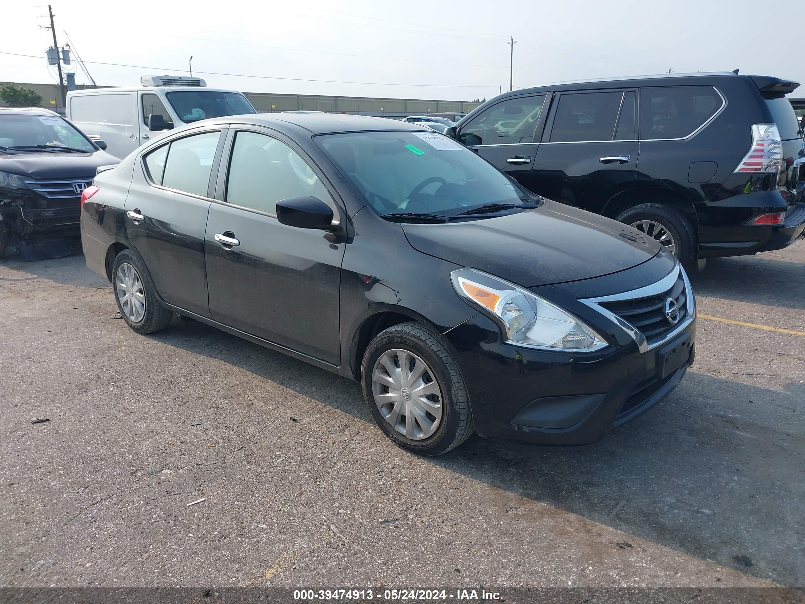 NISSAN VERSA 2018 3n1cn7ap0jl861043