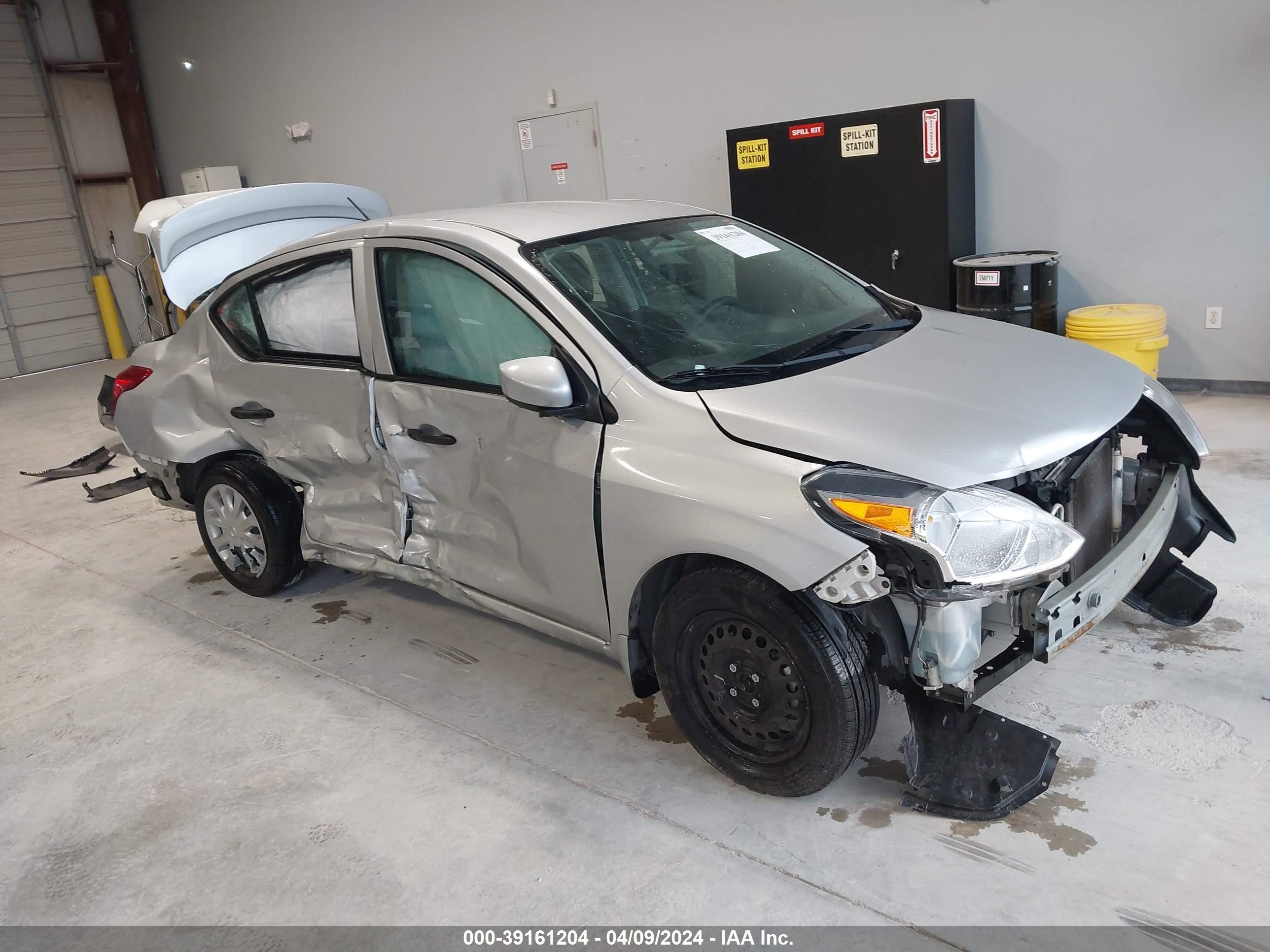 NISSAN VERSA 2018 3n1cn7ap0jl876707