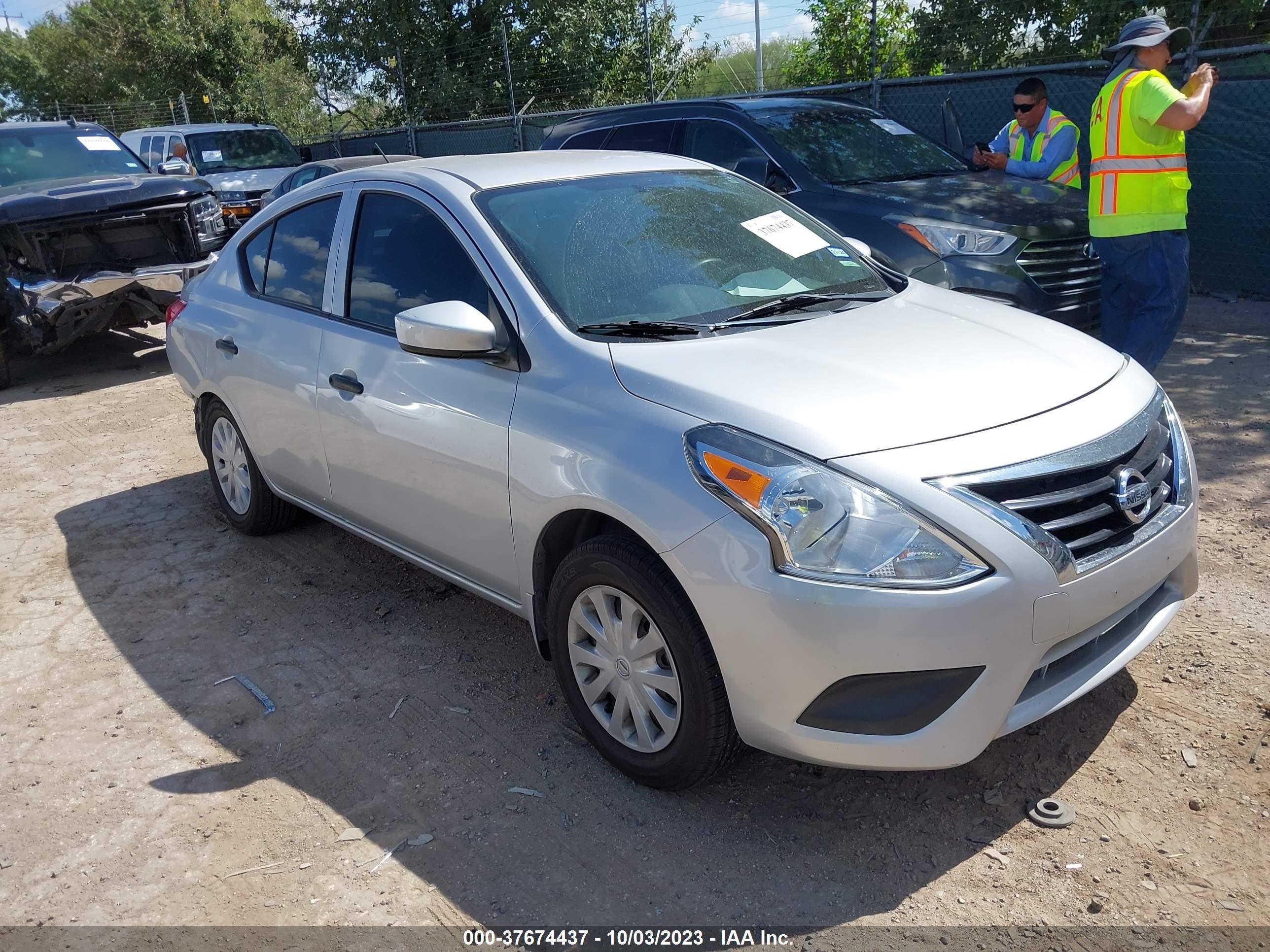 NISSAN VERSA 2019 3n1cn7ap0kl827301