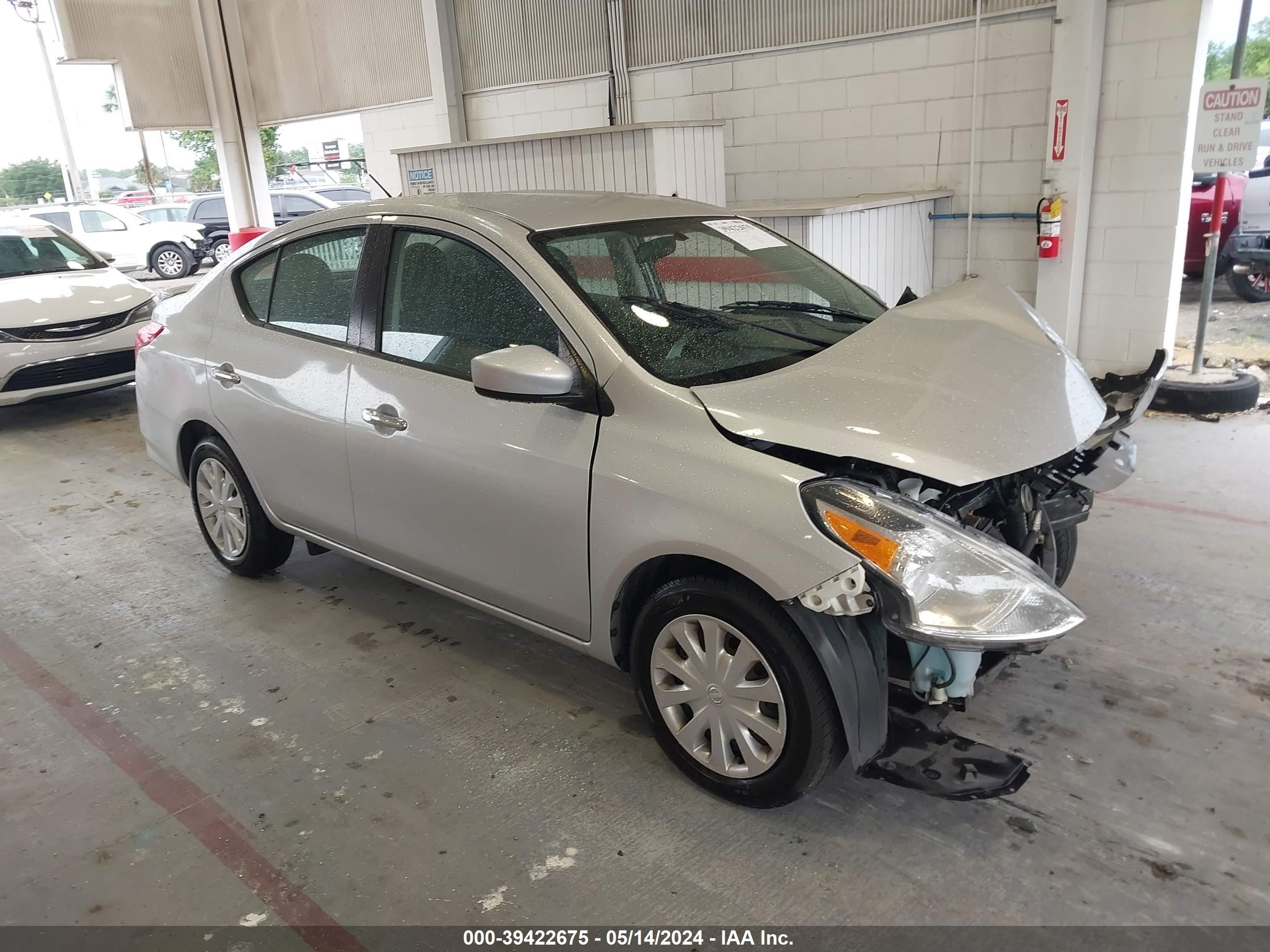 NISSAN VERSA 2017 3n1cn7ap1hk451819